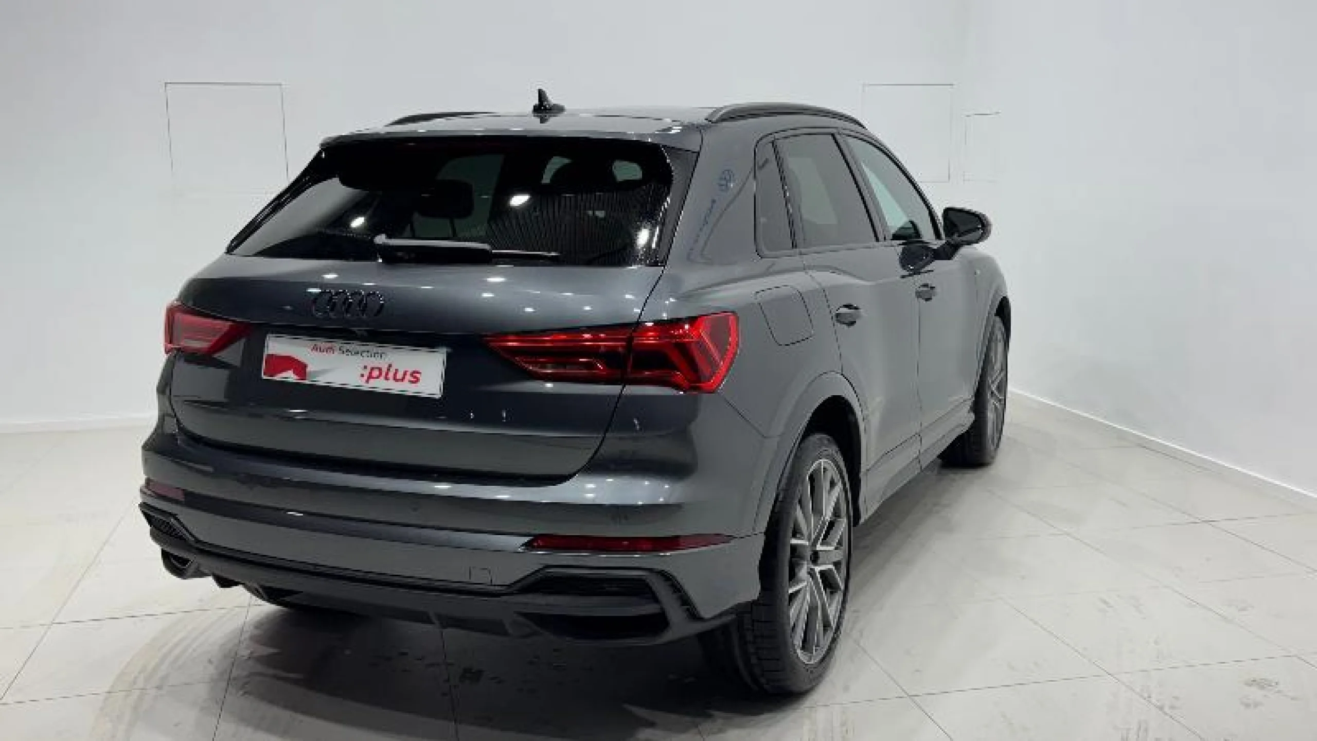 AUDI Q3 BLACK LINE 35 TDI 110KW (150CV) S TRONIC - Foto 4