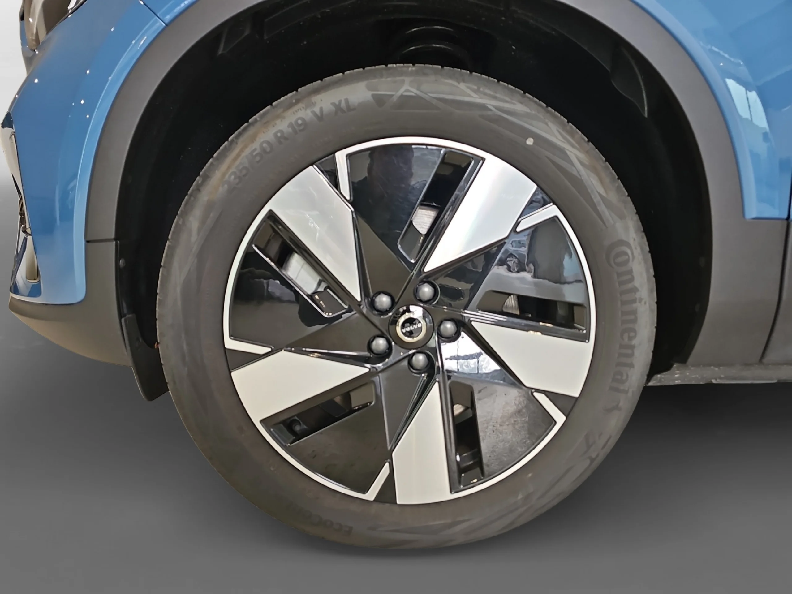 VOLVO XC40 RECHARGE TWIN PLUS AUTO AWD - Foto 9