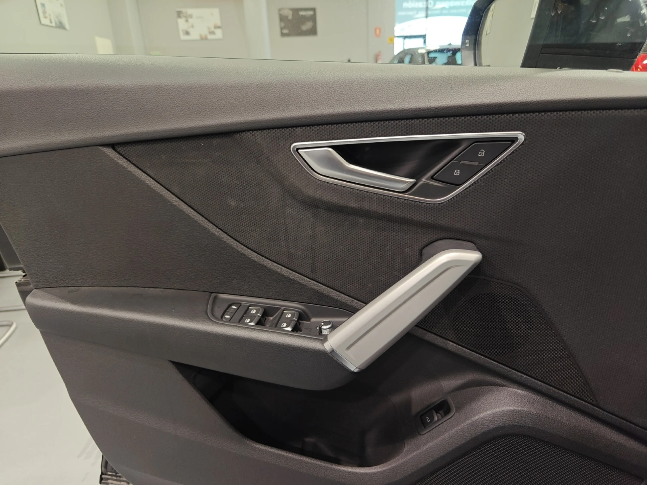 AUDI Q2 ADRENALIN 30 TFSI 85KW (116CV) - Foto 13