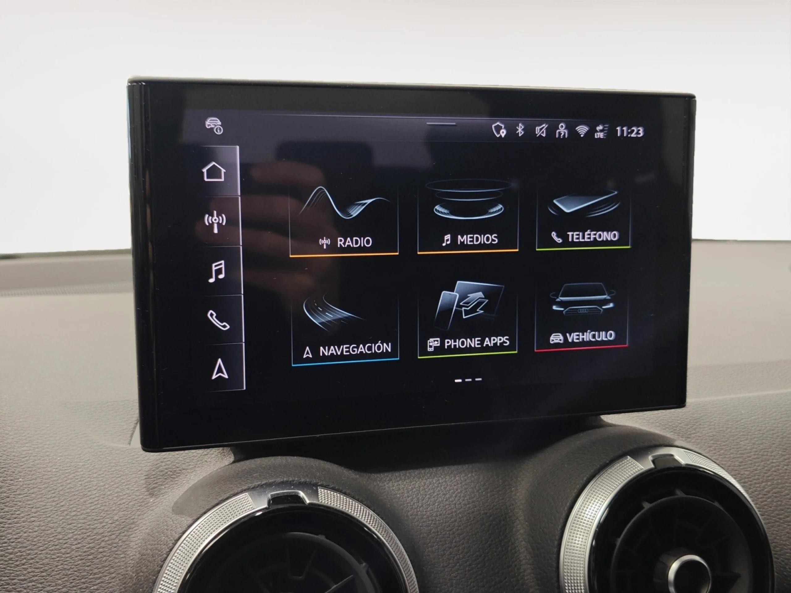 AUDI Q2 ADRENALIN 30 TFSI 85KW (116CV) - Foto 14