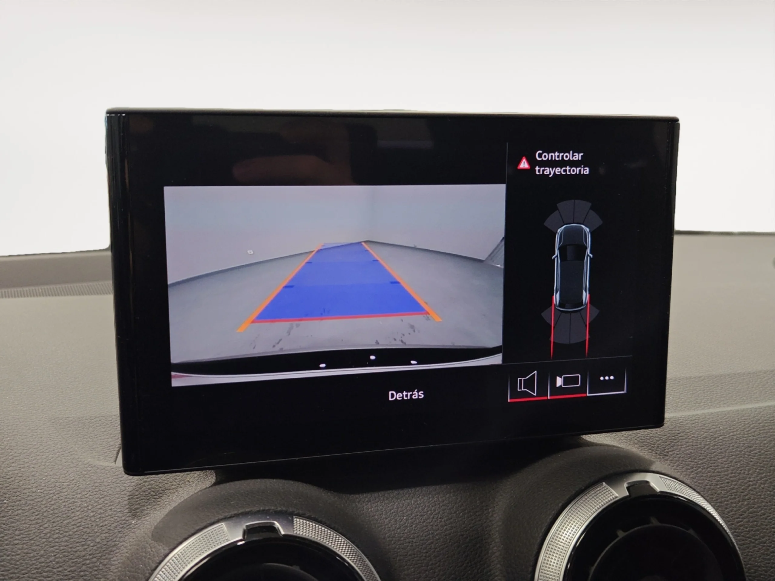 AUDI Q2 ADRENALIN 30 TFSI 85KW (116CV) - Foto 16