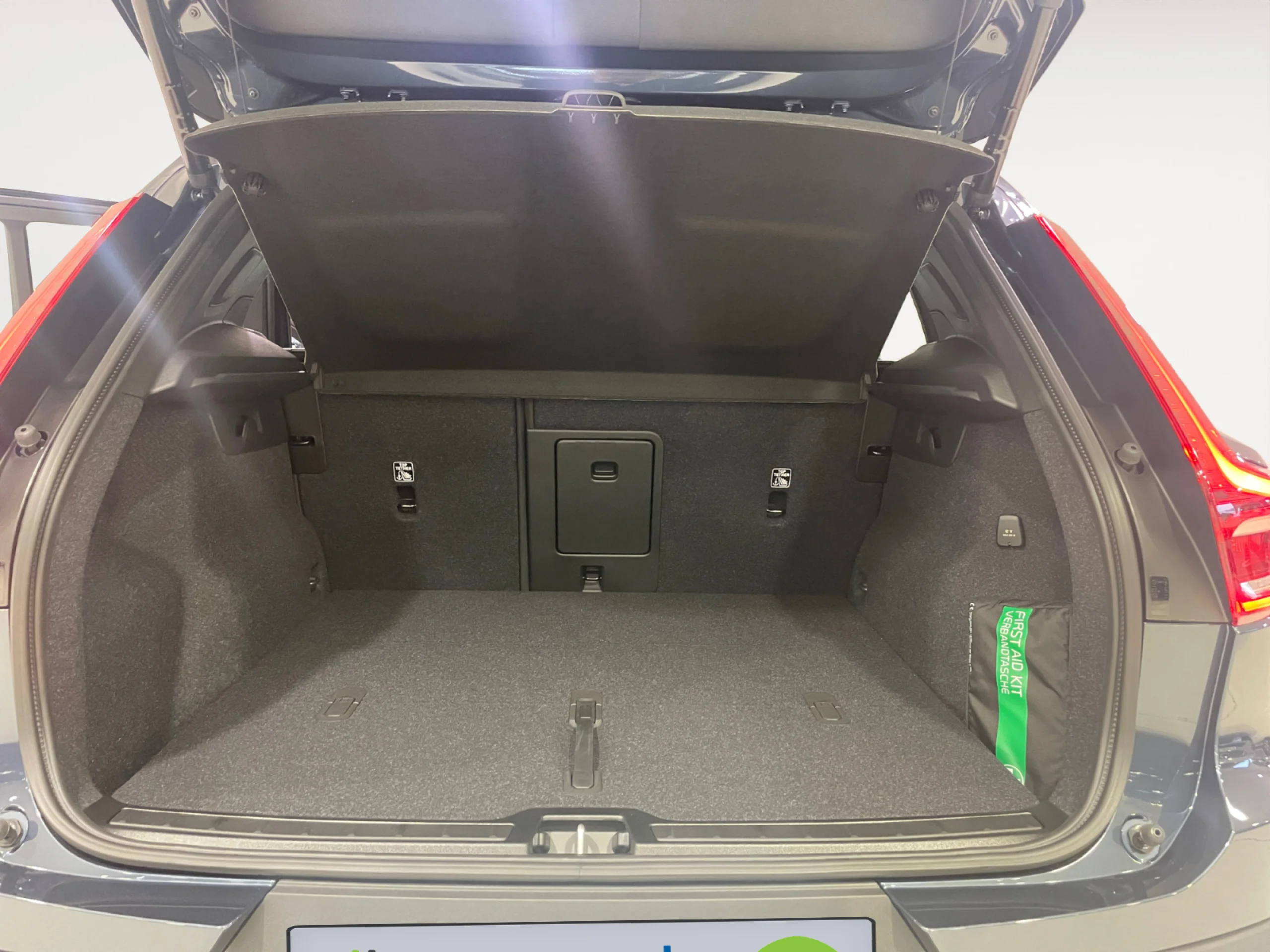 VOLVO XC40 2.0 B4 G CORE AUTO - Foto 8