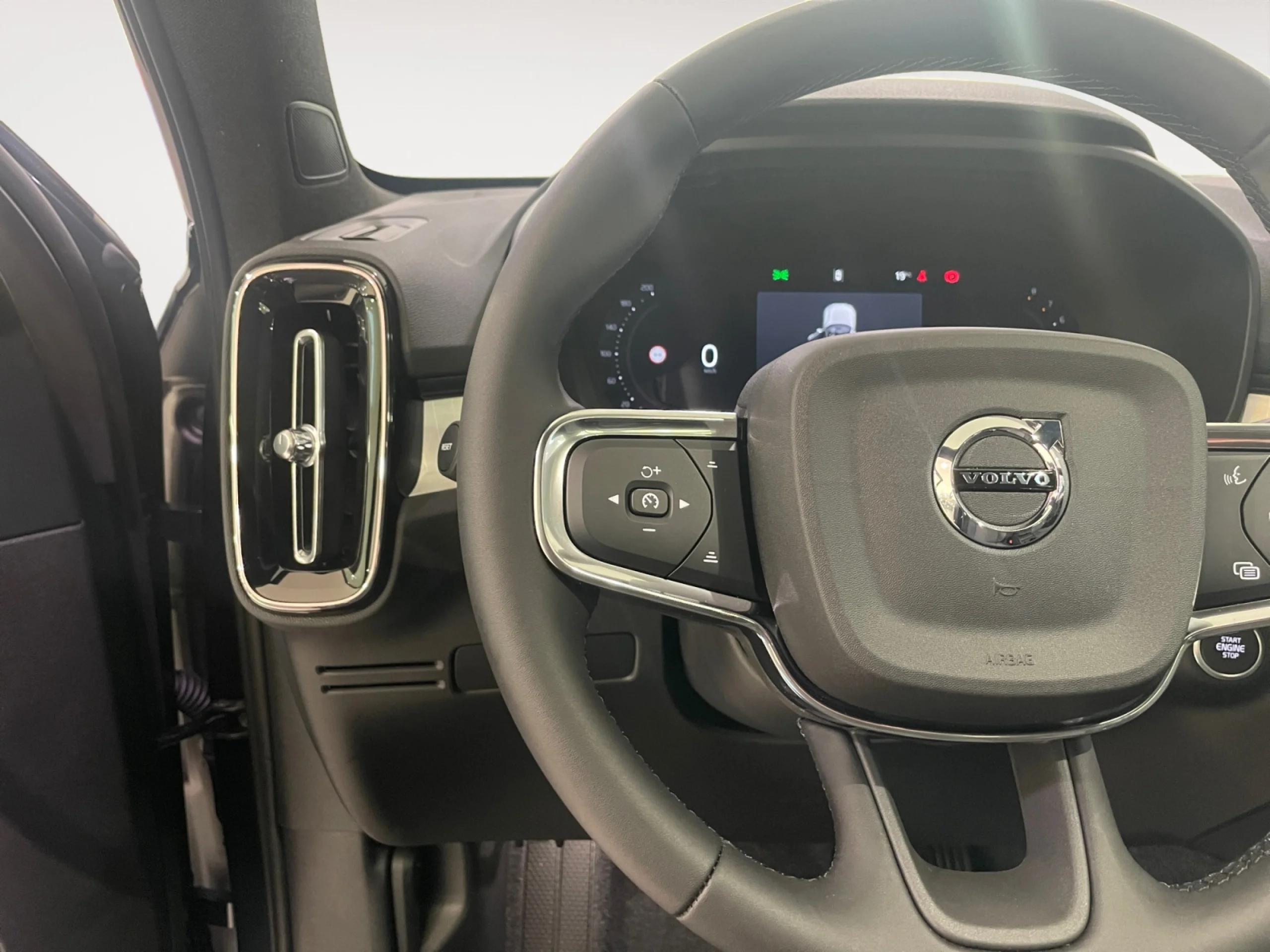 VOLVO XC40 2.0 B4 G CORE AUTO - Foto 12