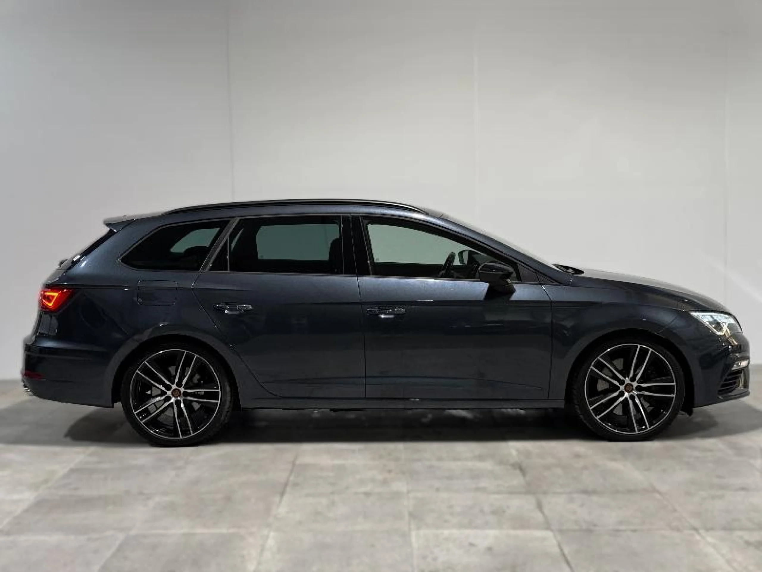SEAT LEON ST 2.0 TSI 213KW (290CV) DSG 7 S&S CUPRA - Foto 3