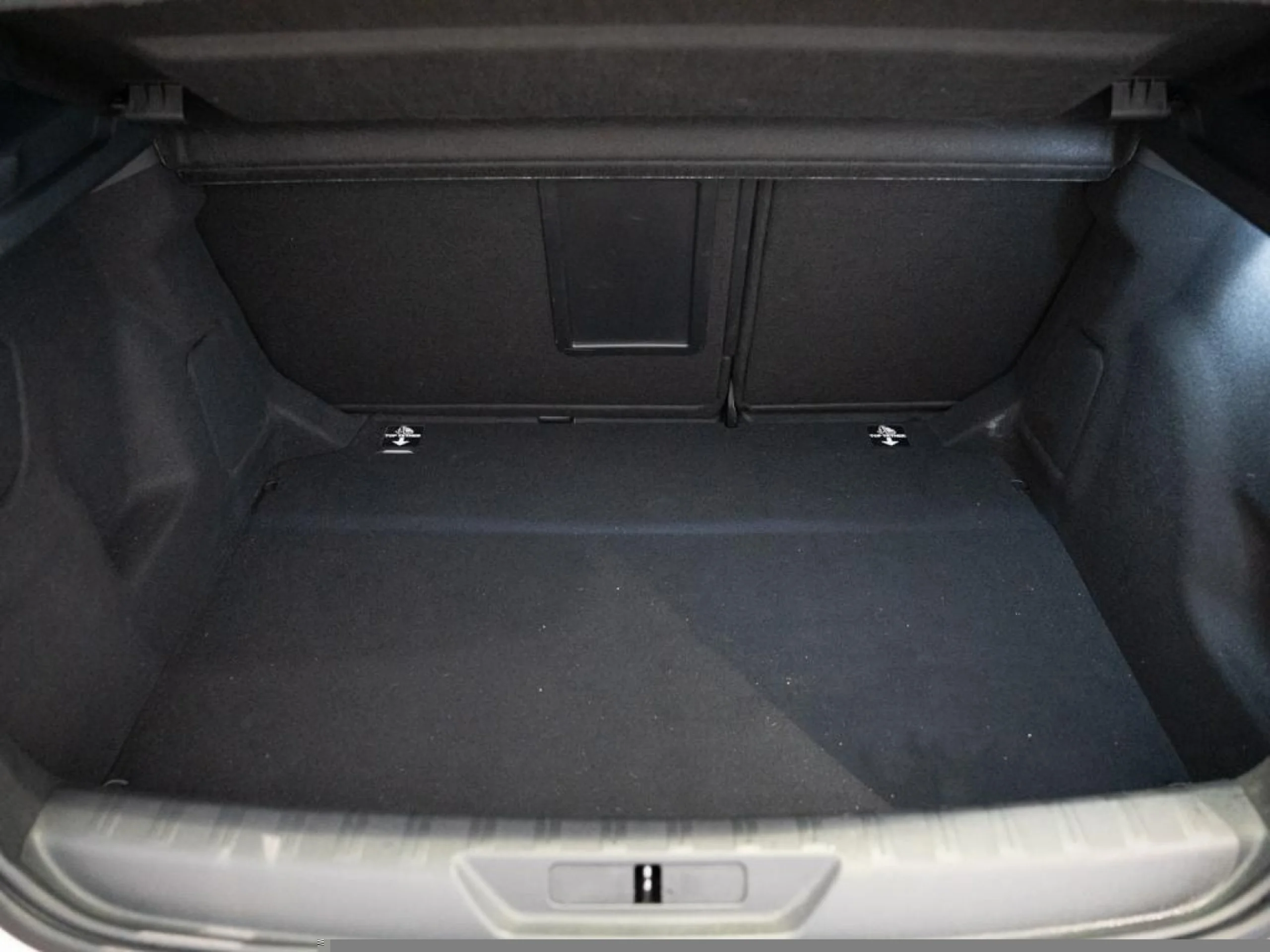 PEUGEOT 308 GTI BY PEUGEOT SPORT 263 - Foto 6