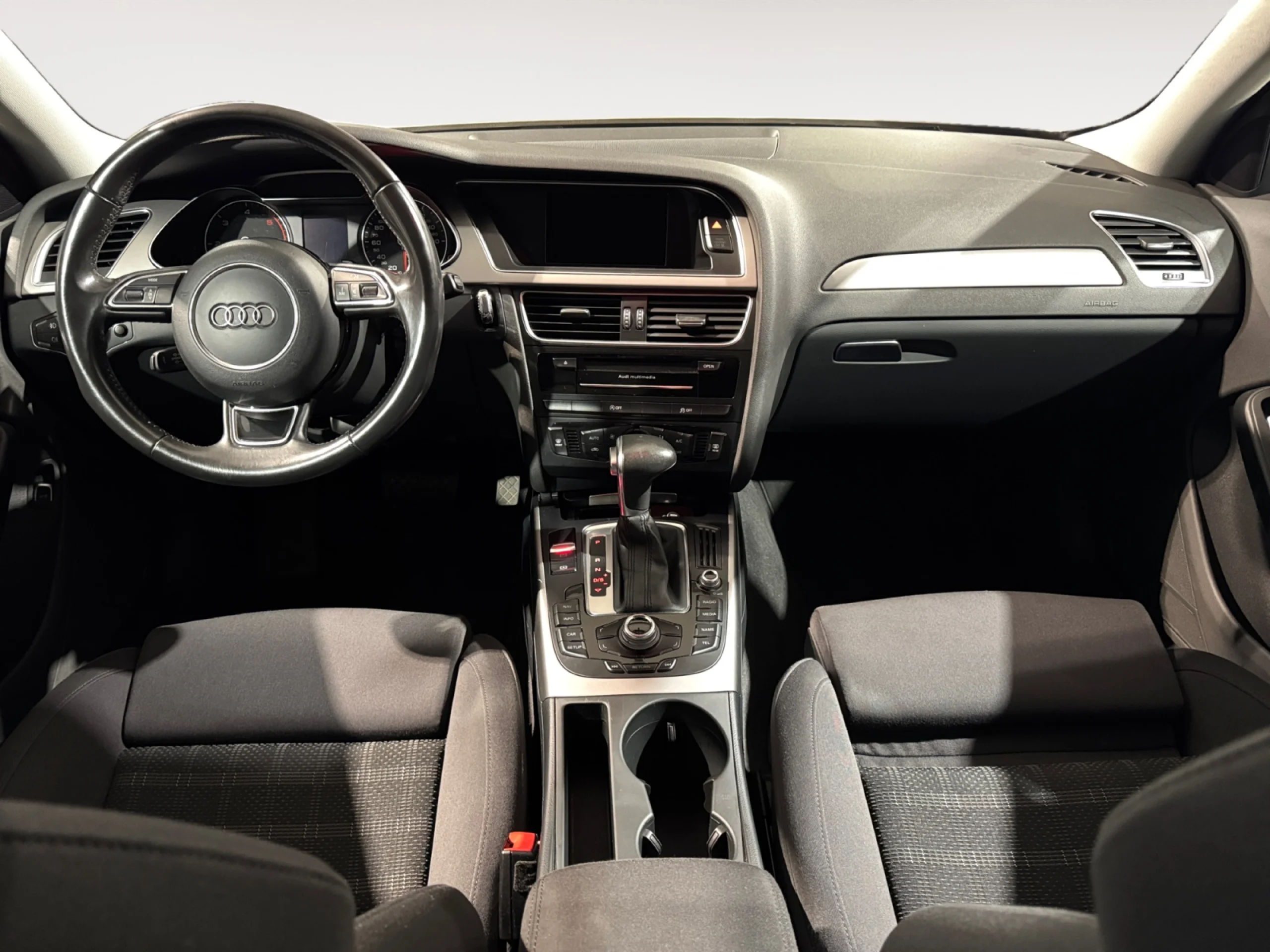 AUDI A4 2.0 TDI 150CV MULTITRONIC S LINE EDITION - Foto 4