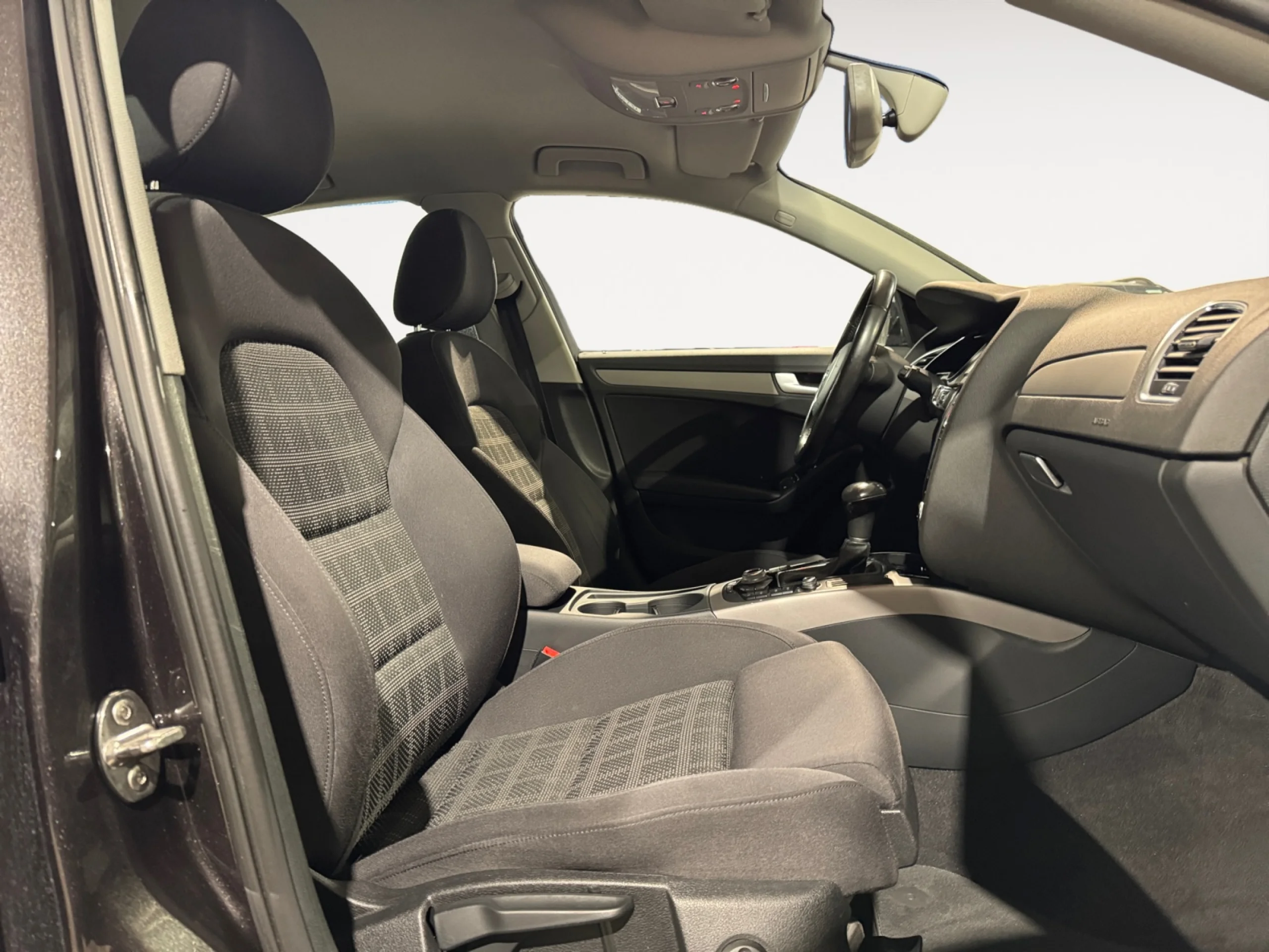 AUDI A4 2.0 TDI 150CV MULTITRONIC S LINE EDITION - Foto 5