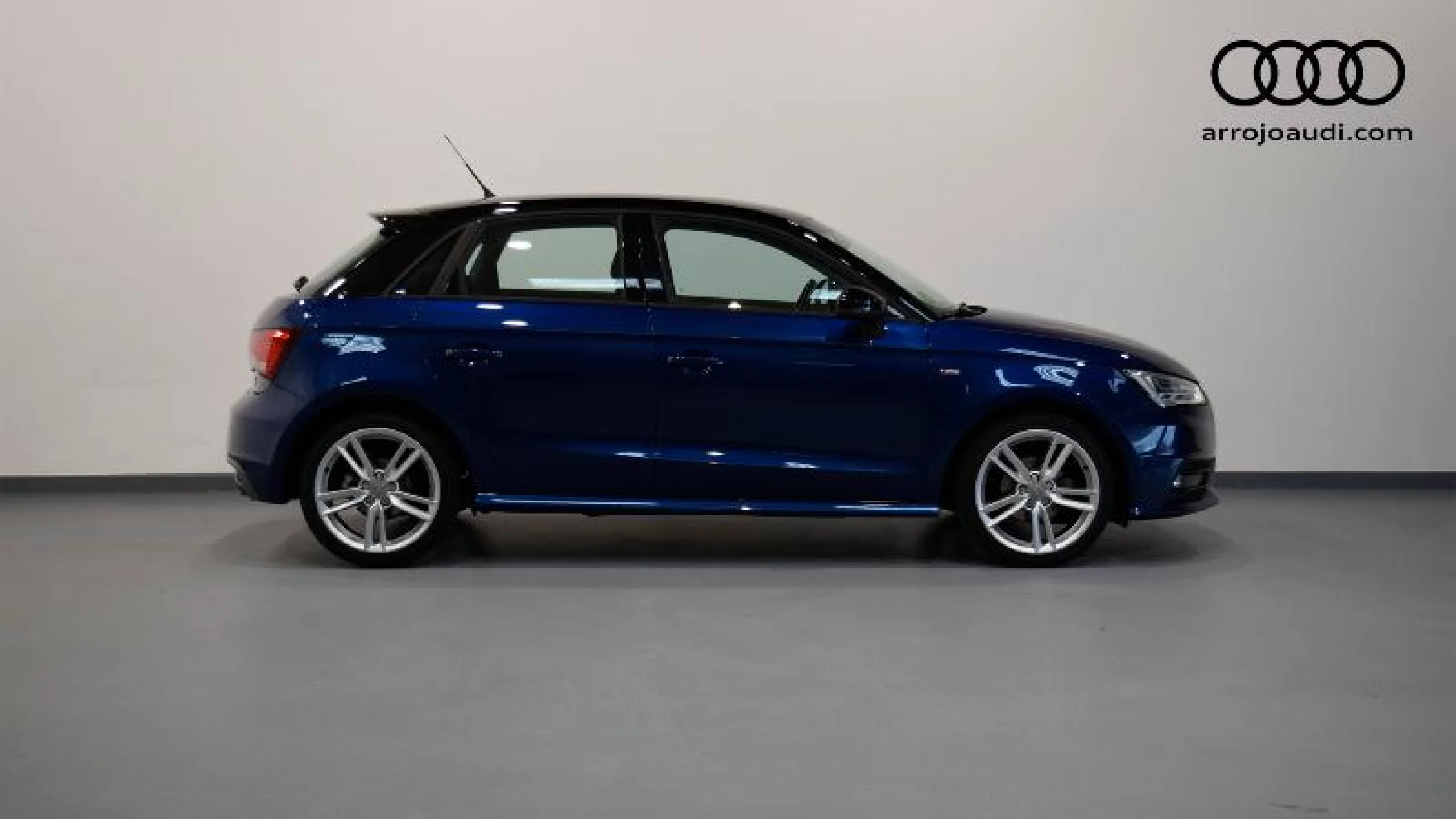 AUDI A1 SPORTBACK 1.0 TFSI ADRENALIN - Foto 3
