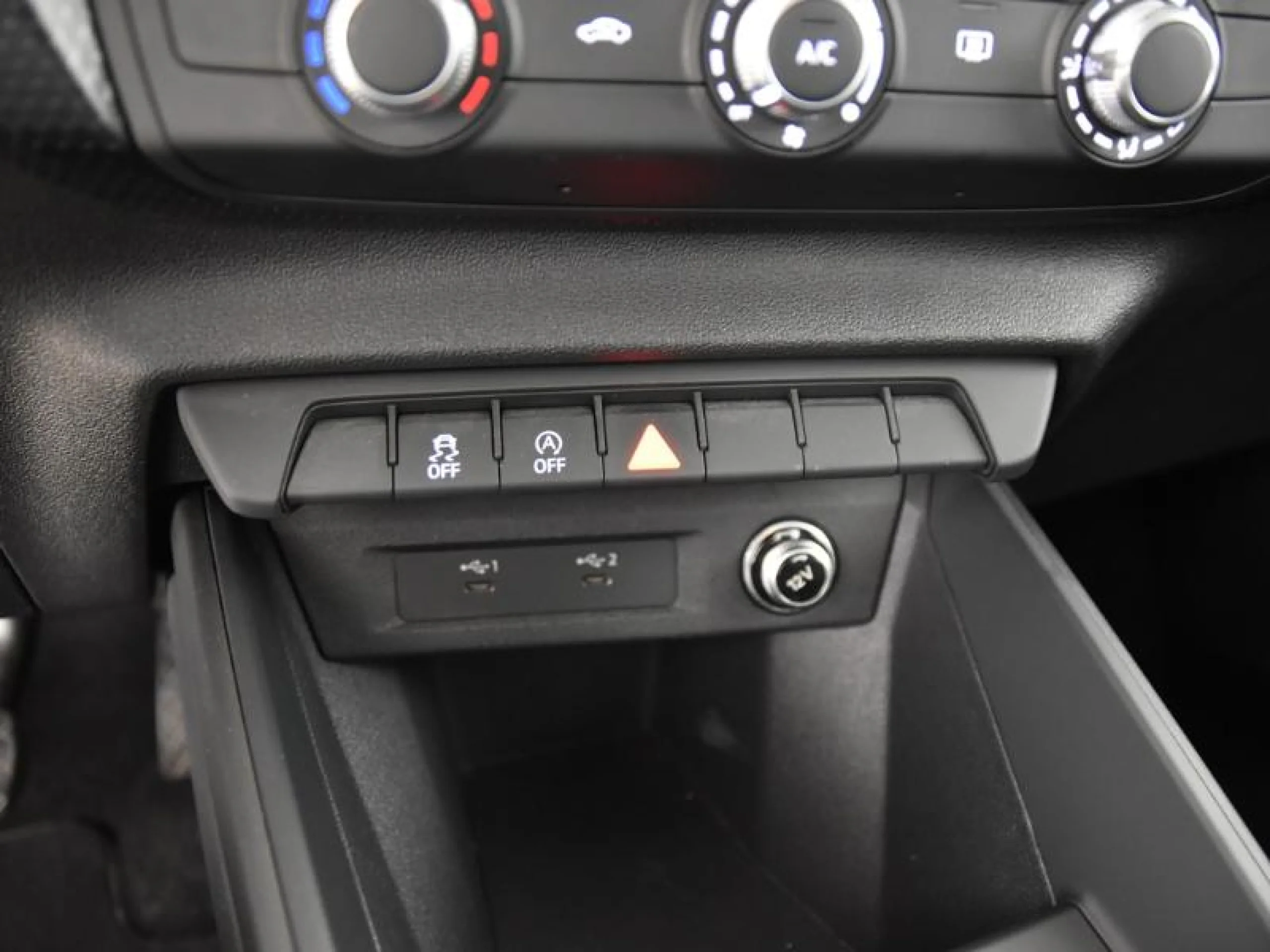 AUDI A1 SPORTBACK 25 TFSI 70KW (95CV) - Foto 11