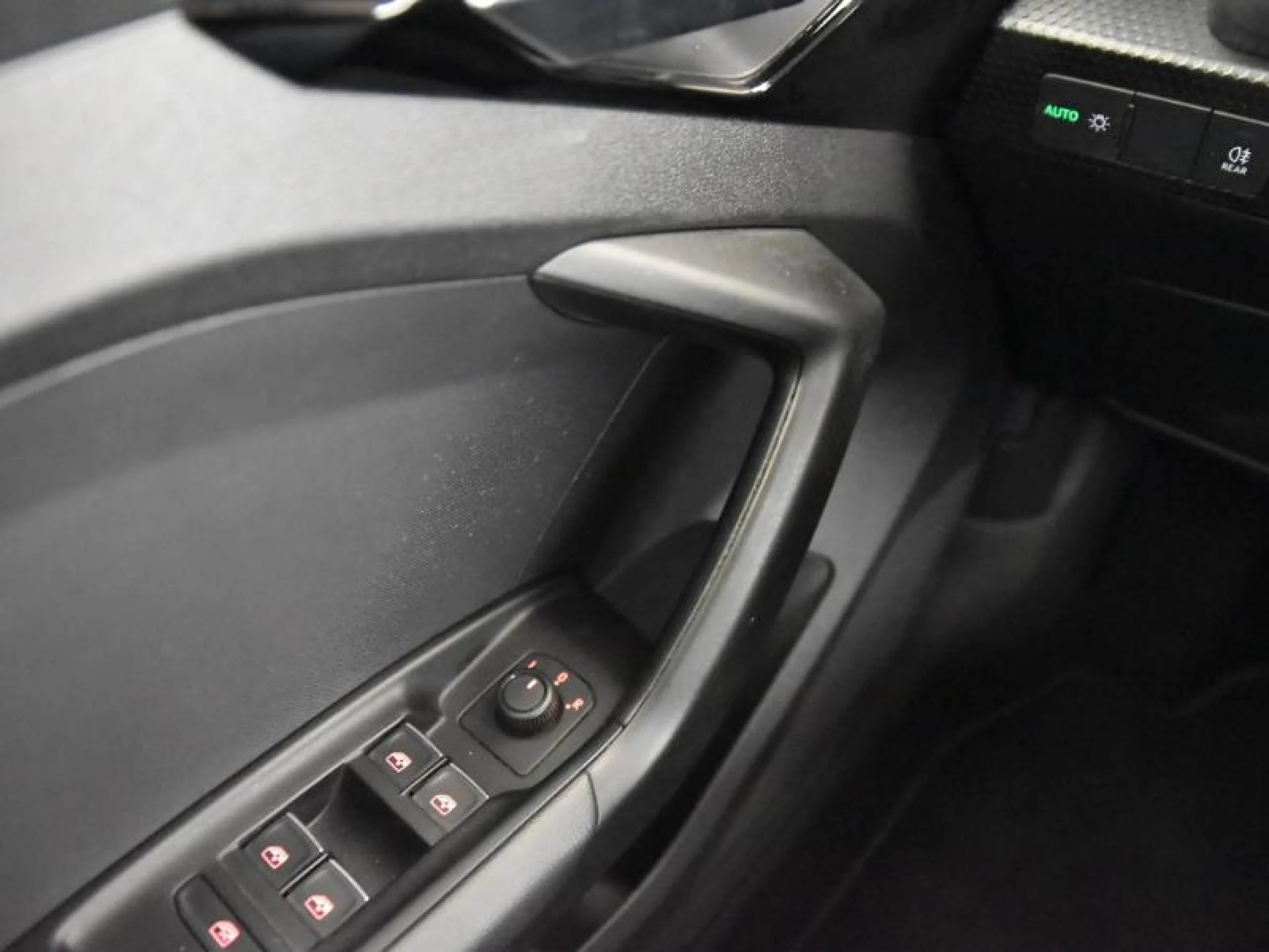 AUDI A1 SPORTBACK 25 TFSI 70KW (95CV) - Foto 17