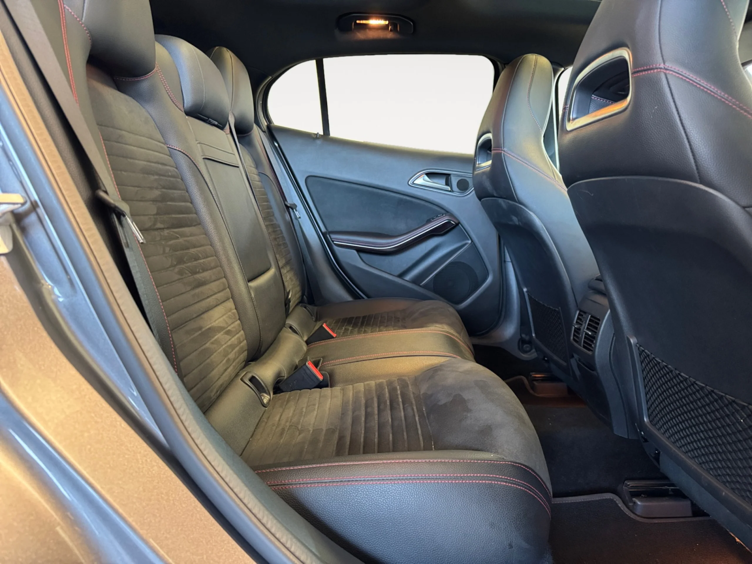 MERCEDES-BENZ Clase gla GLA 220 D 4MATIC AMG LINE - Foto 6