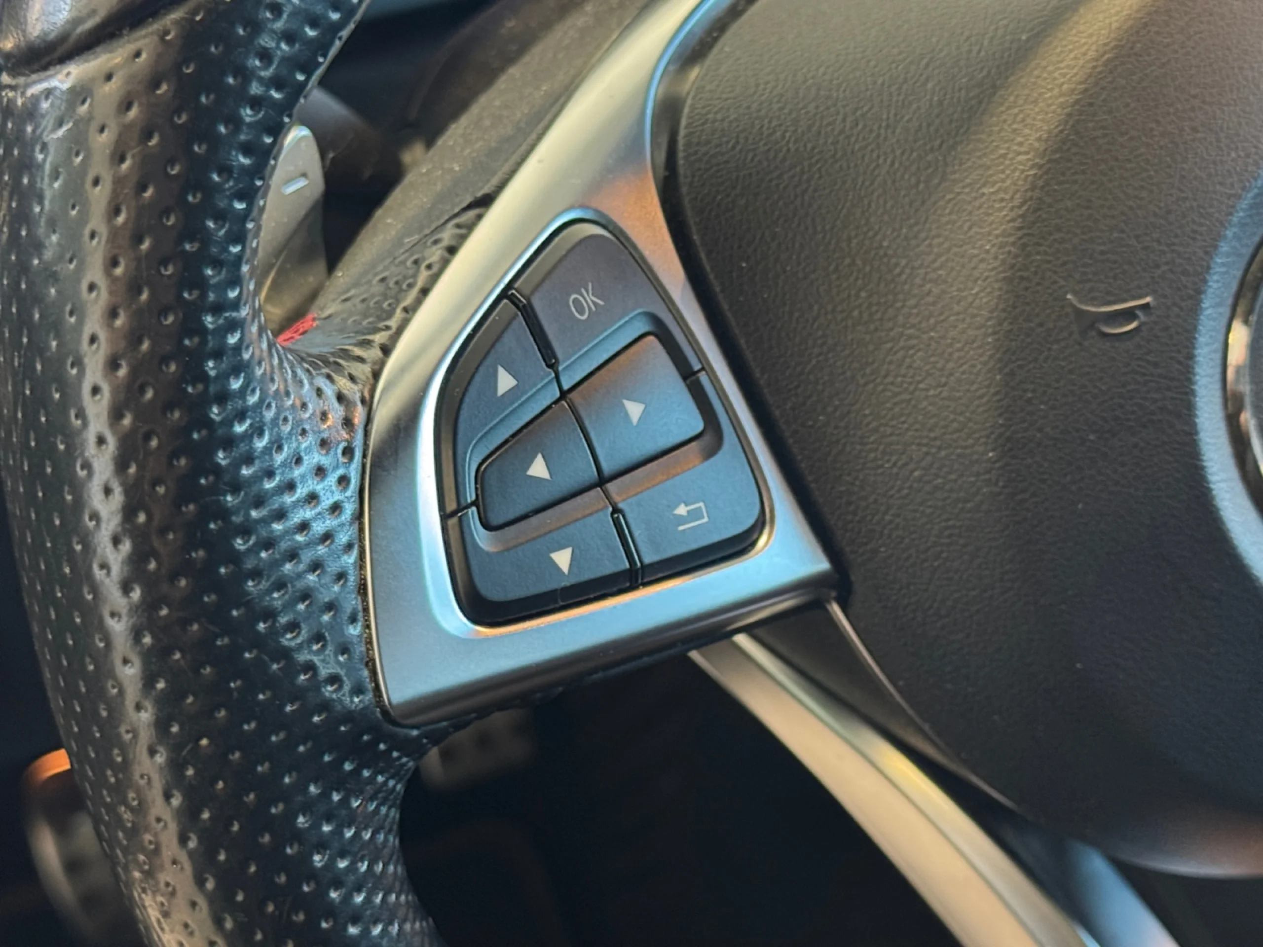 MERCEDES-BENZ Clase gla GLA 220 D 4MATIC AMG LINE - Foto 11