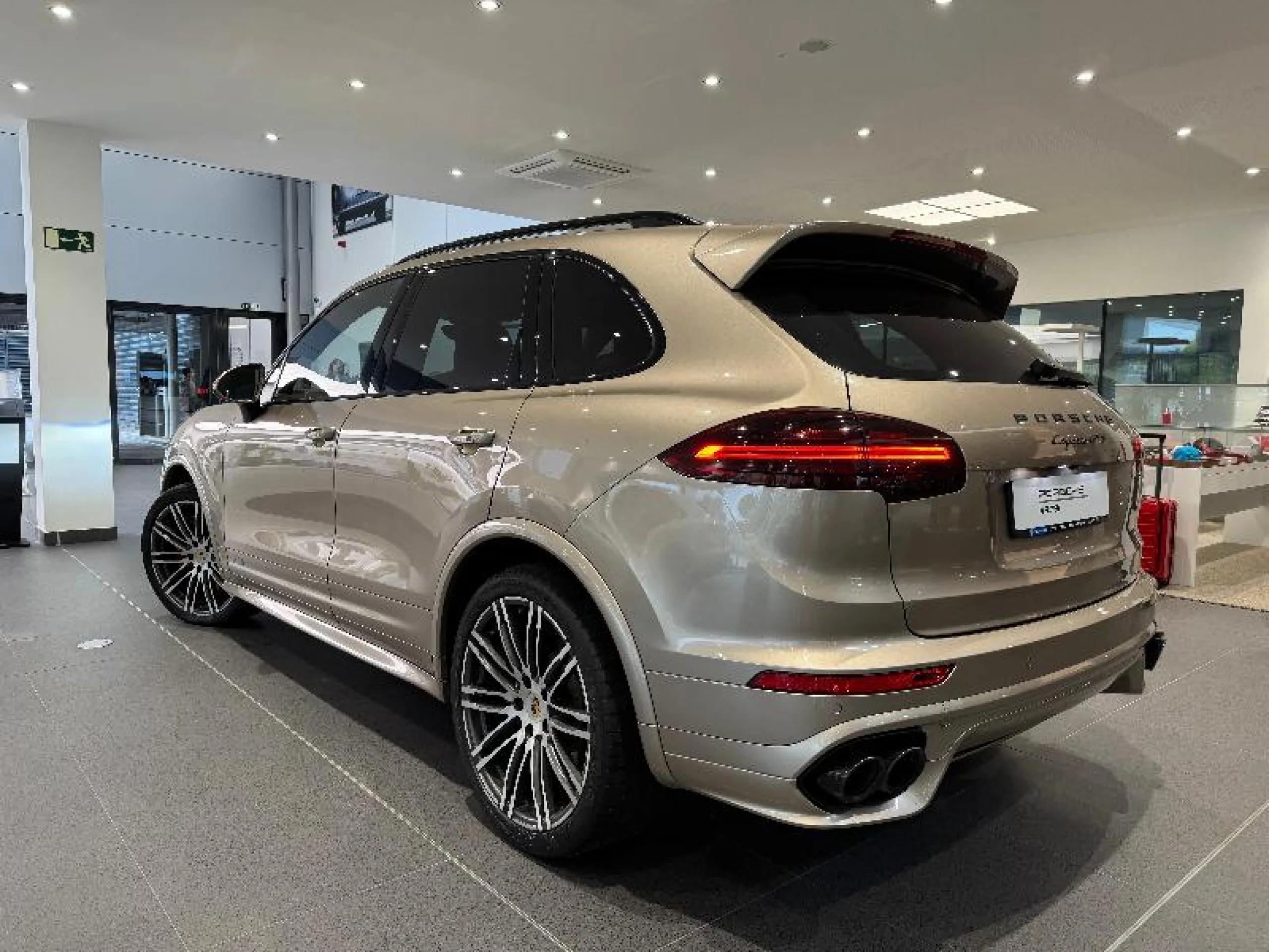 PORSCHE CAYENNE GTS - Foto 3