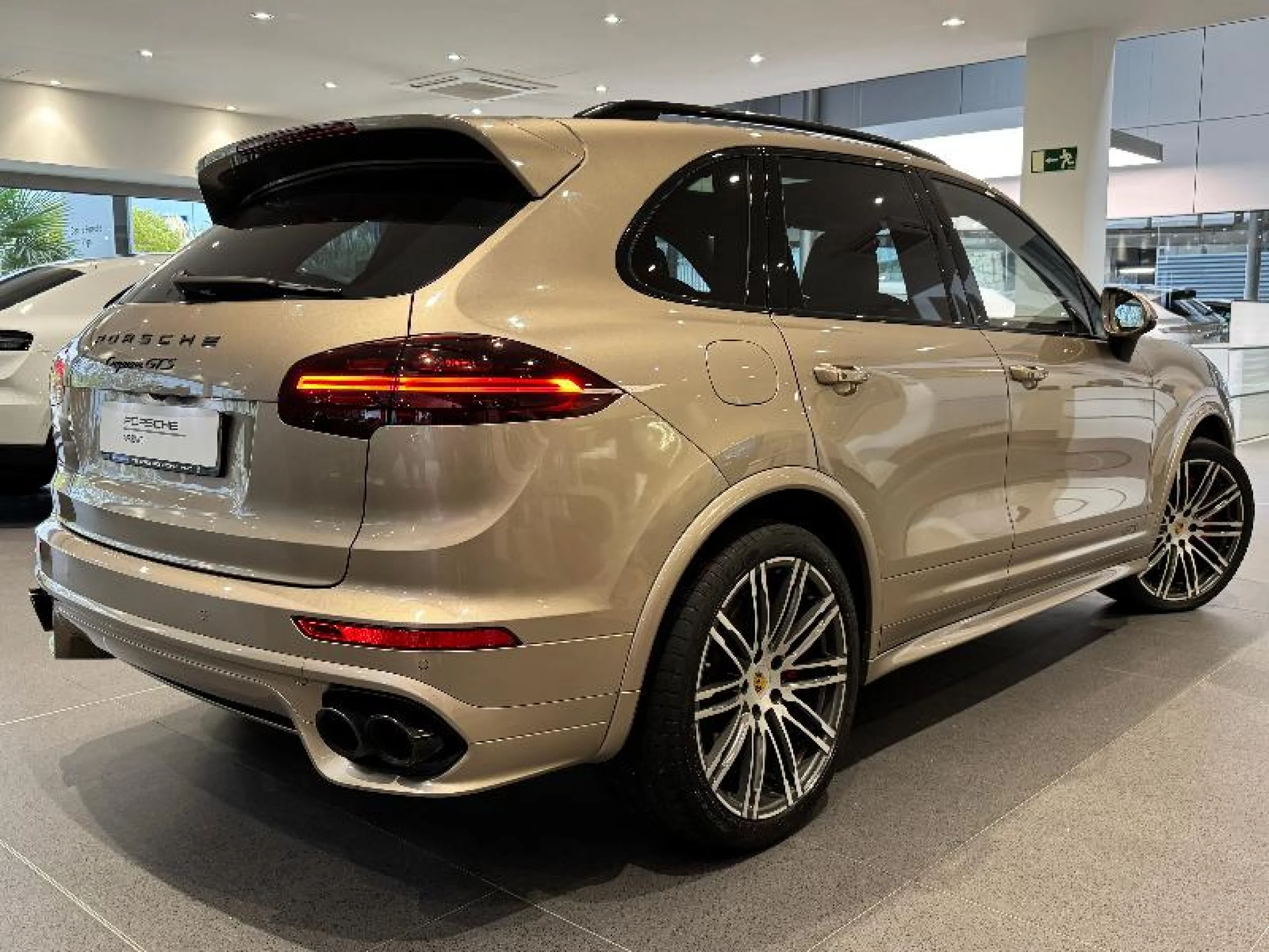 PORSCHE CAYENNE GTS - Foto 7