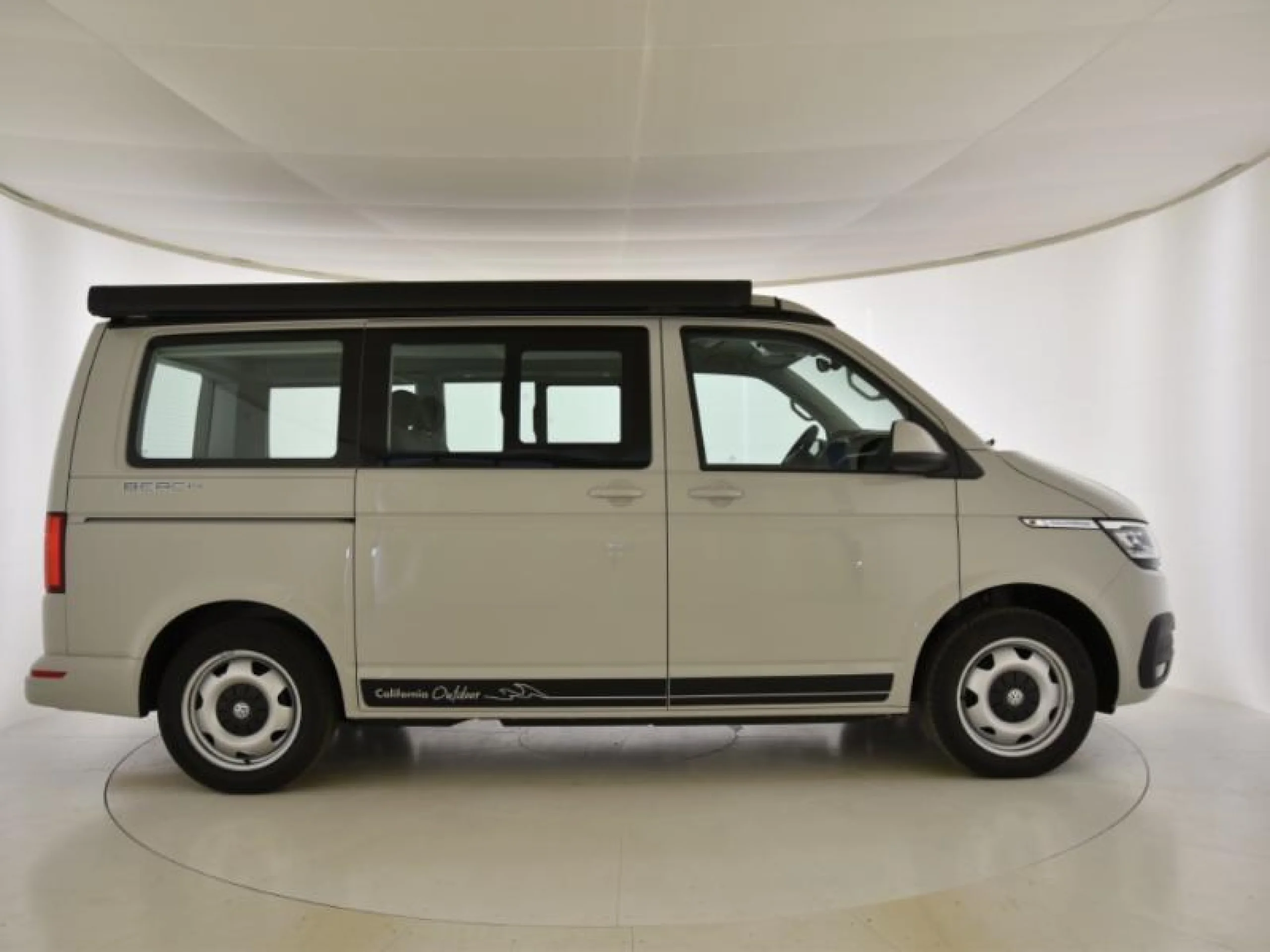 VOLKSWAGEN CALIFORNIA OUTDOOR BEACH CAMPER TDI 110KW (150CV) - Foto 3