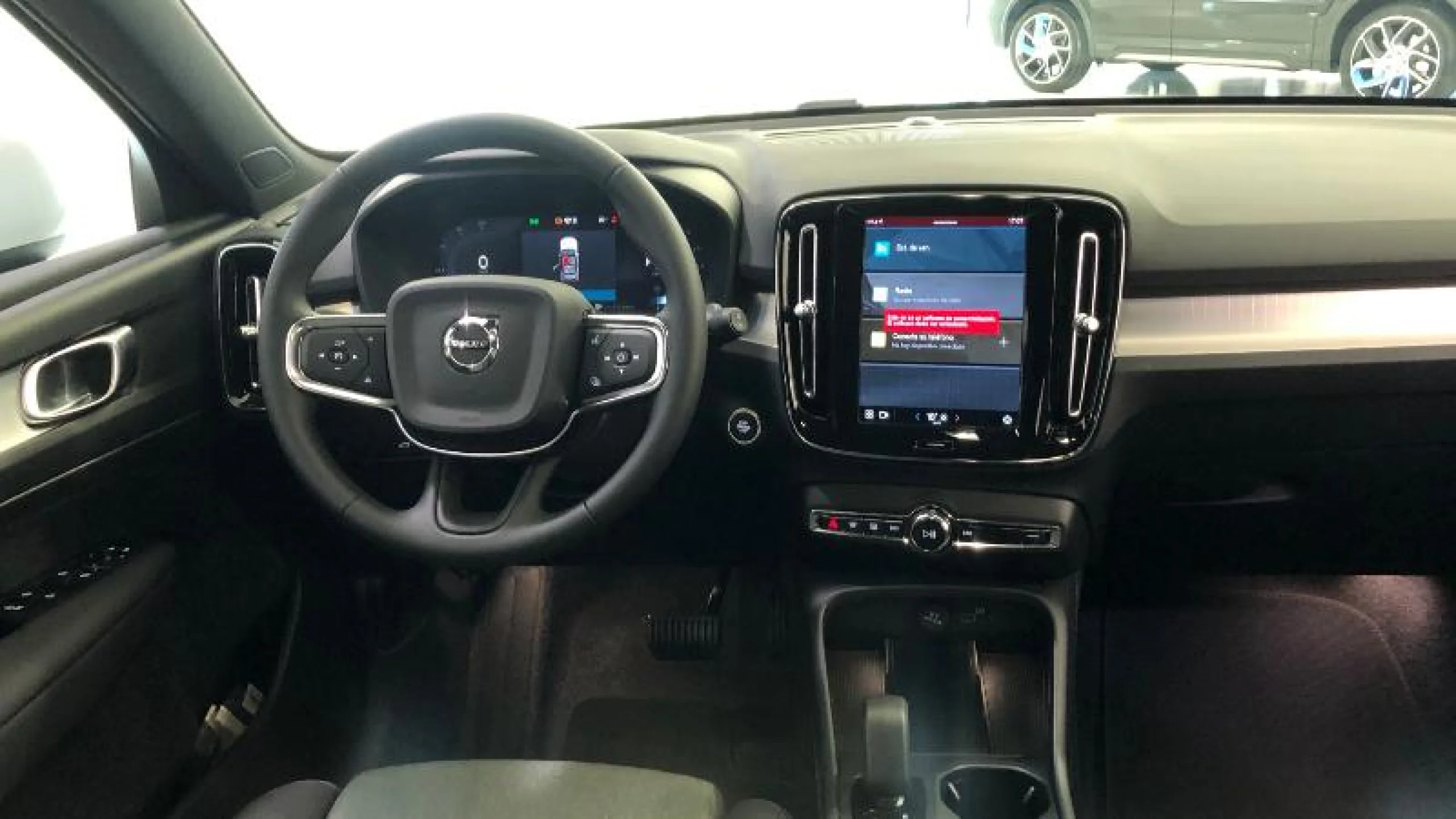 VOLVO XC40 2.0 B3 G CORE AUTO - Foto 12