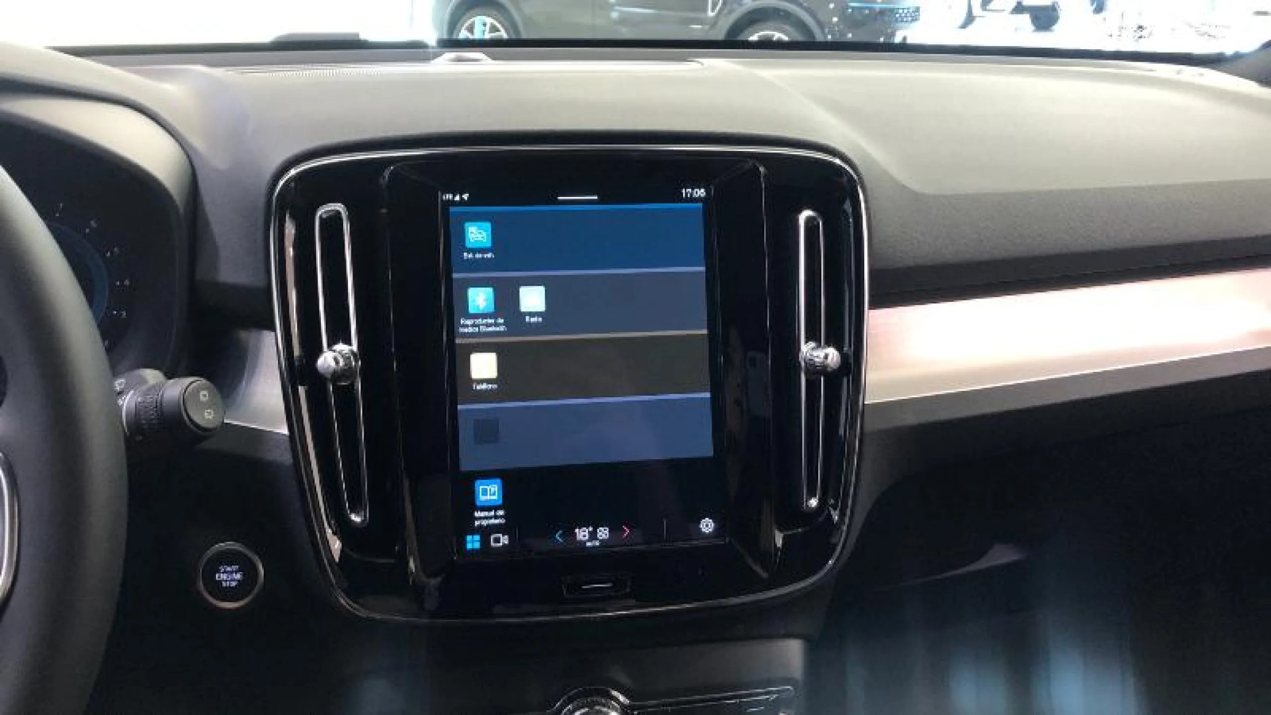 VOLVO XC40 2.0 B3 G CORE AUTO - Foto 14