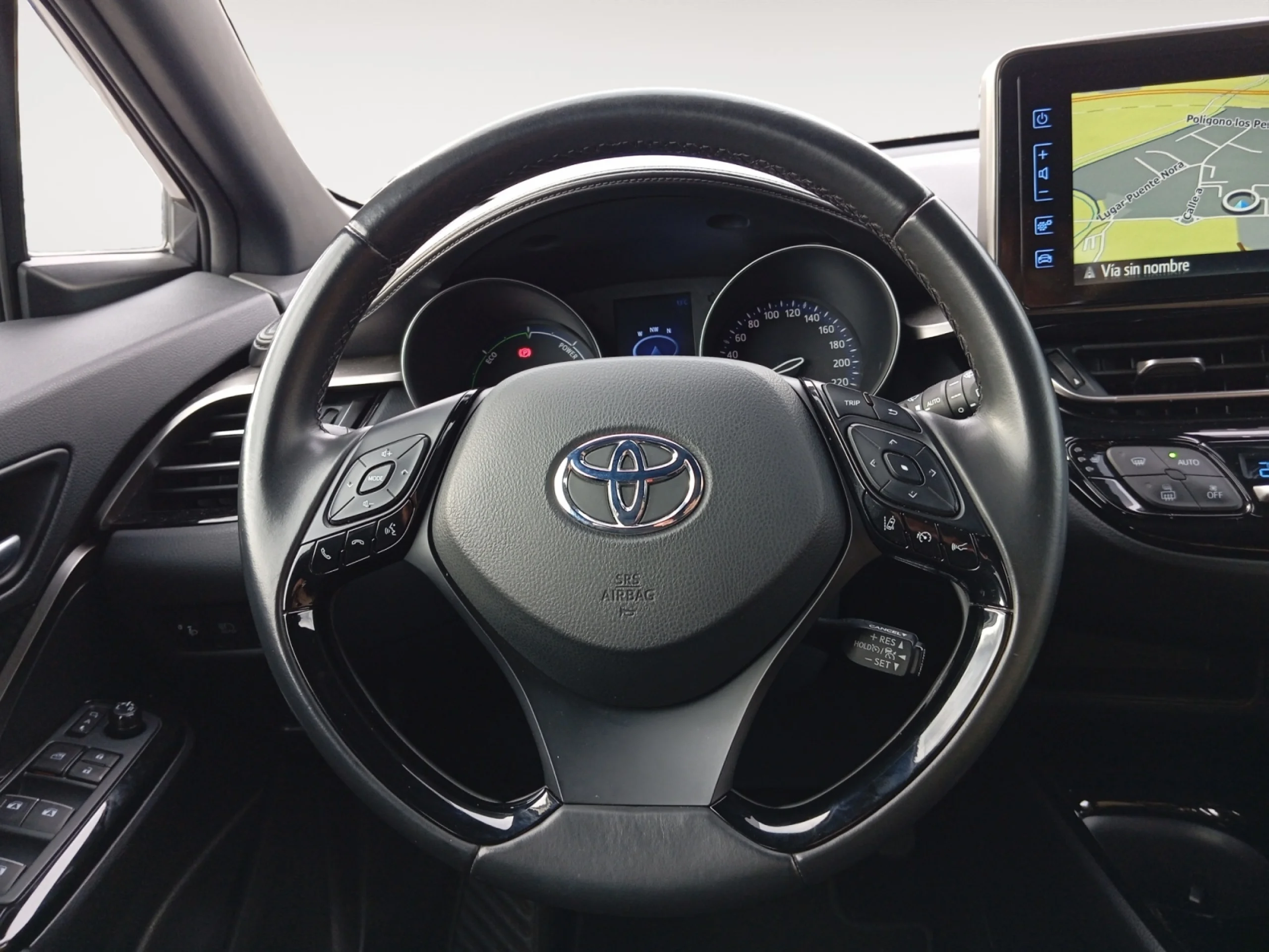 TOYOTA C HR 1.8 125H ADVANCE - Foto 11