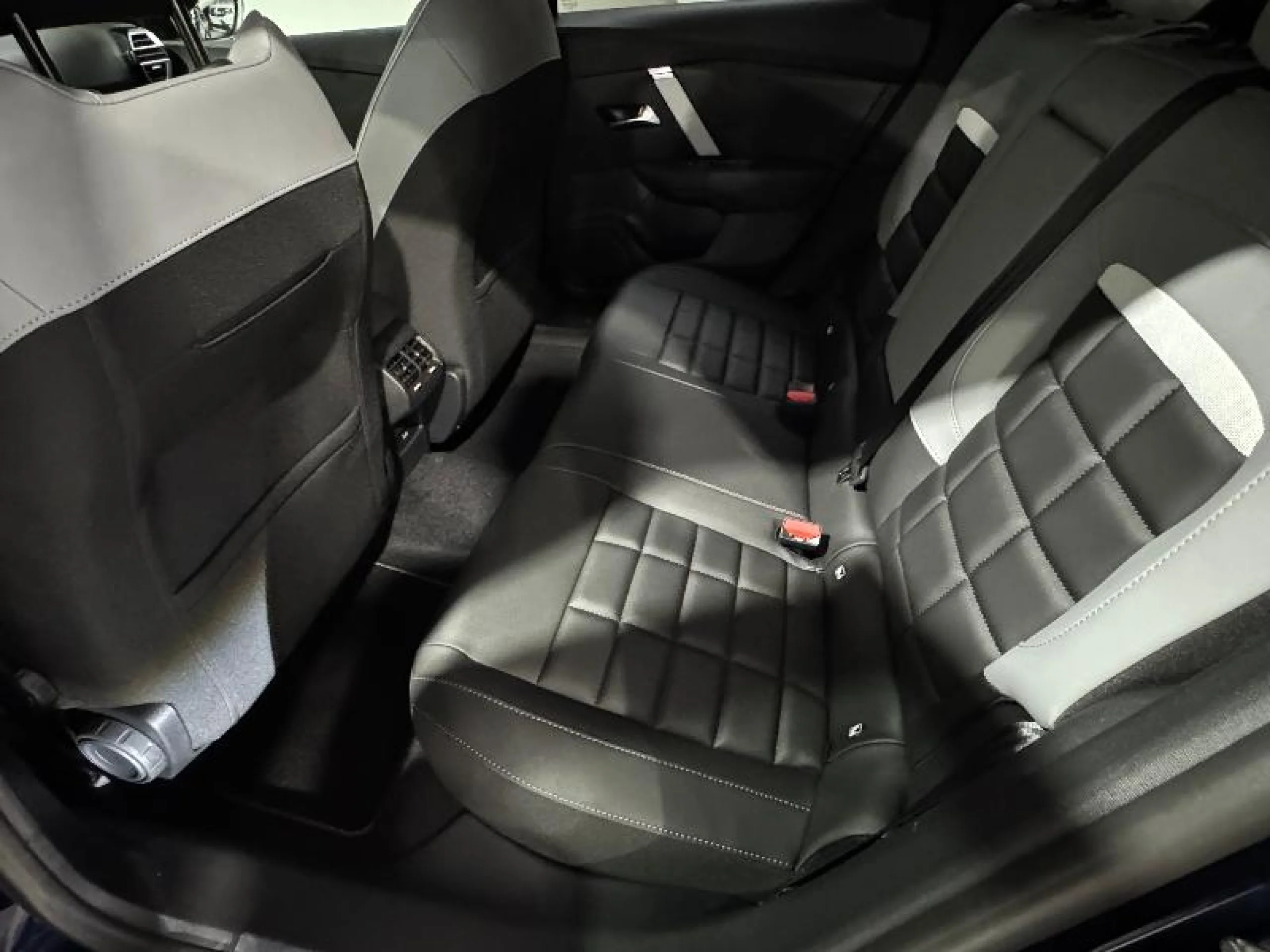 CITROEN C4 HYBRID 145 Ë DCS6 MAX - Foto 11