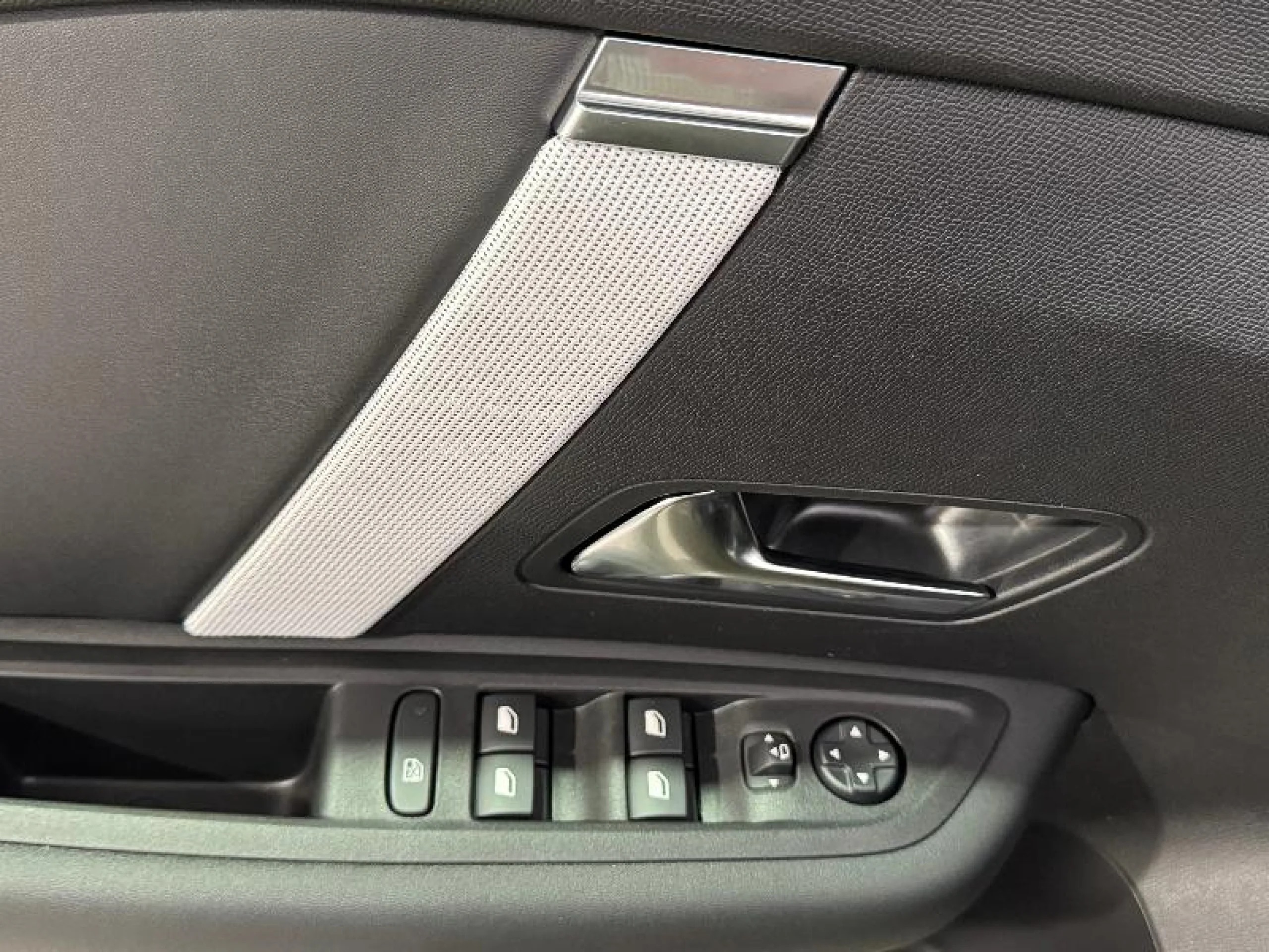 CITROEN C4 HYBRID 145 Ë DCS6 MAX - Foto 13