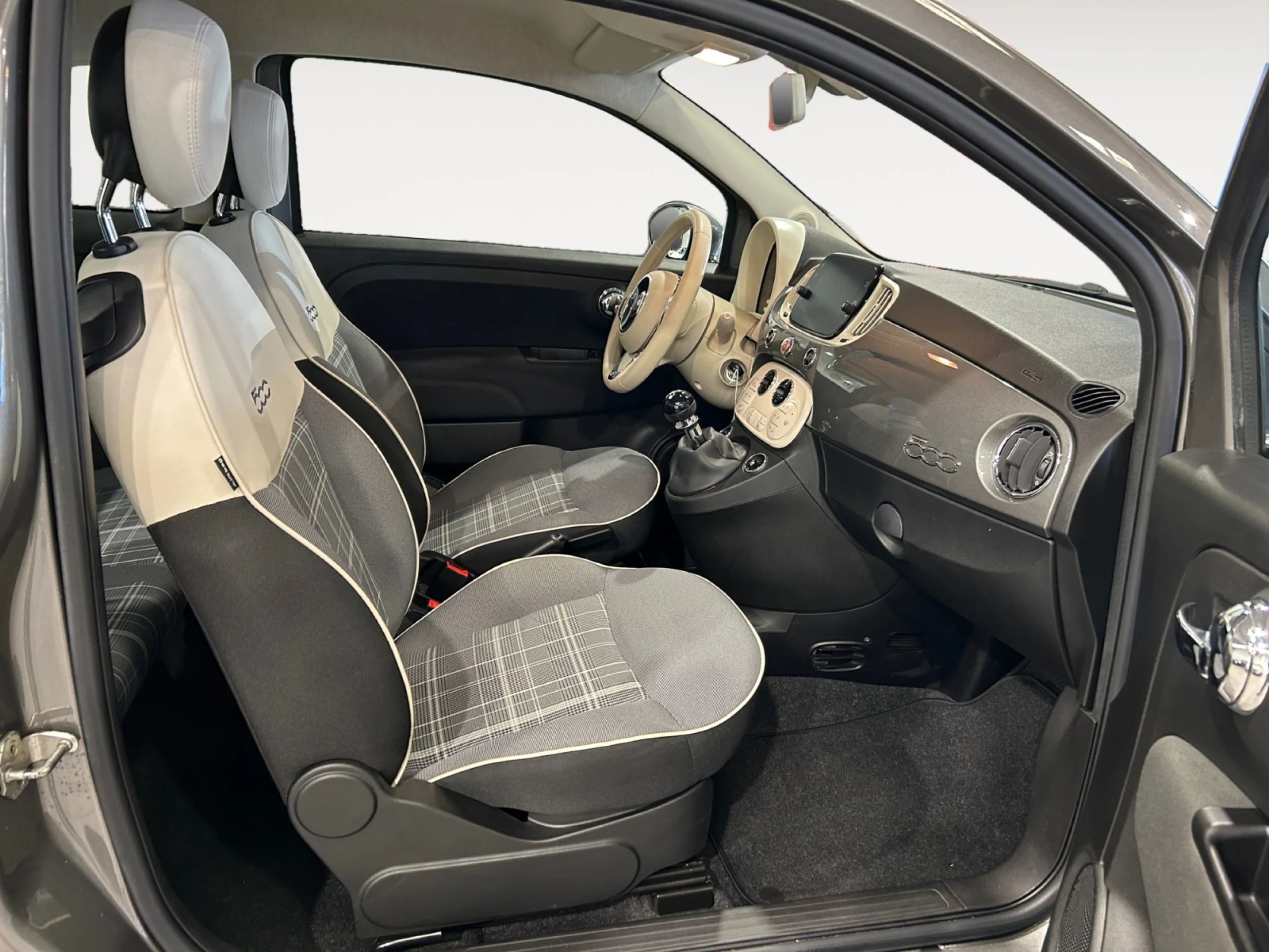 FIAT 500 LOUNGE 1.2 8V 51KW (69 CV) - Foto 5
