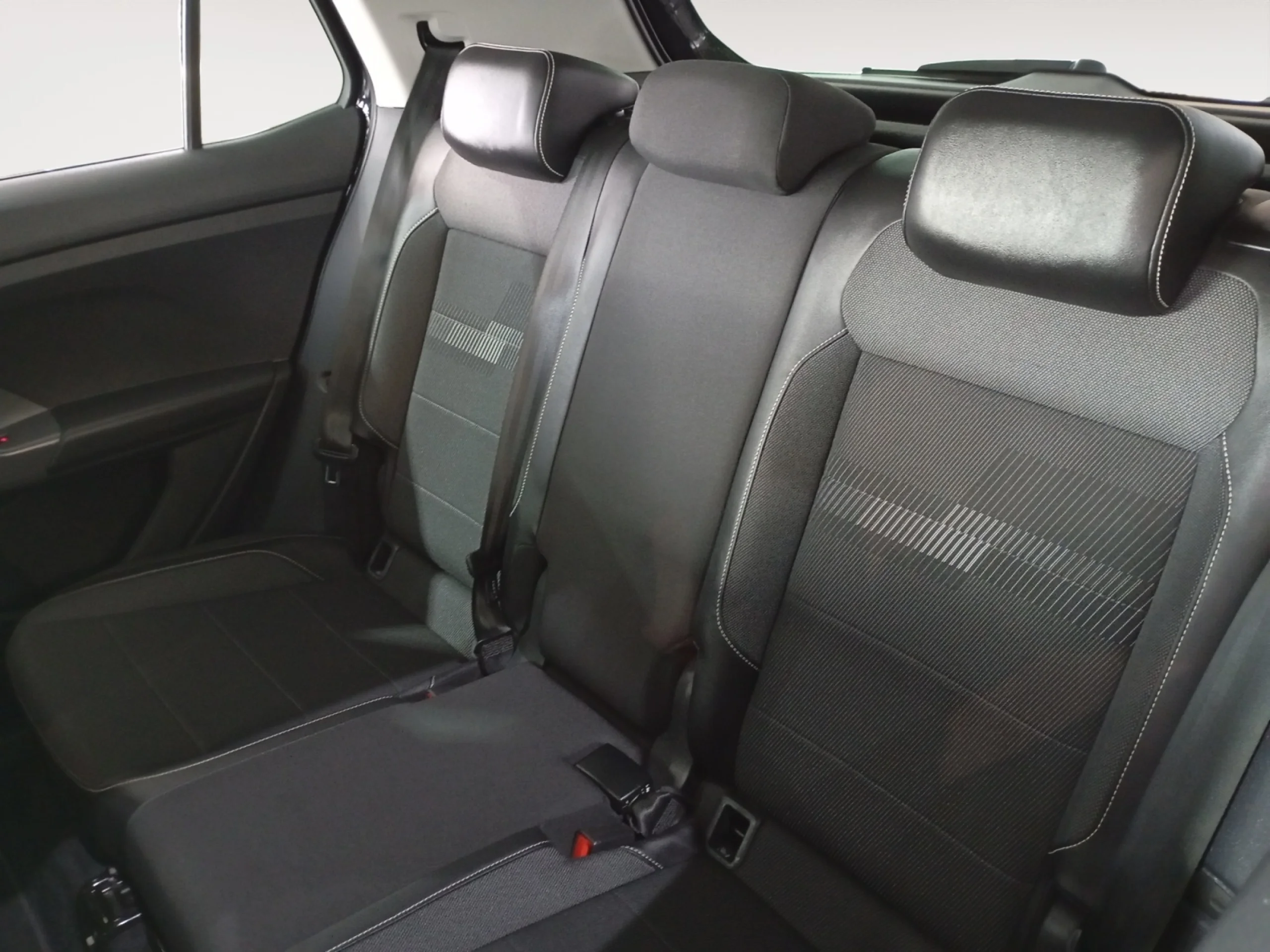 VOLKSWAGEN T CROSS SPORT 1.5 TSI 110KW (150CV) DSG - Foto 6