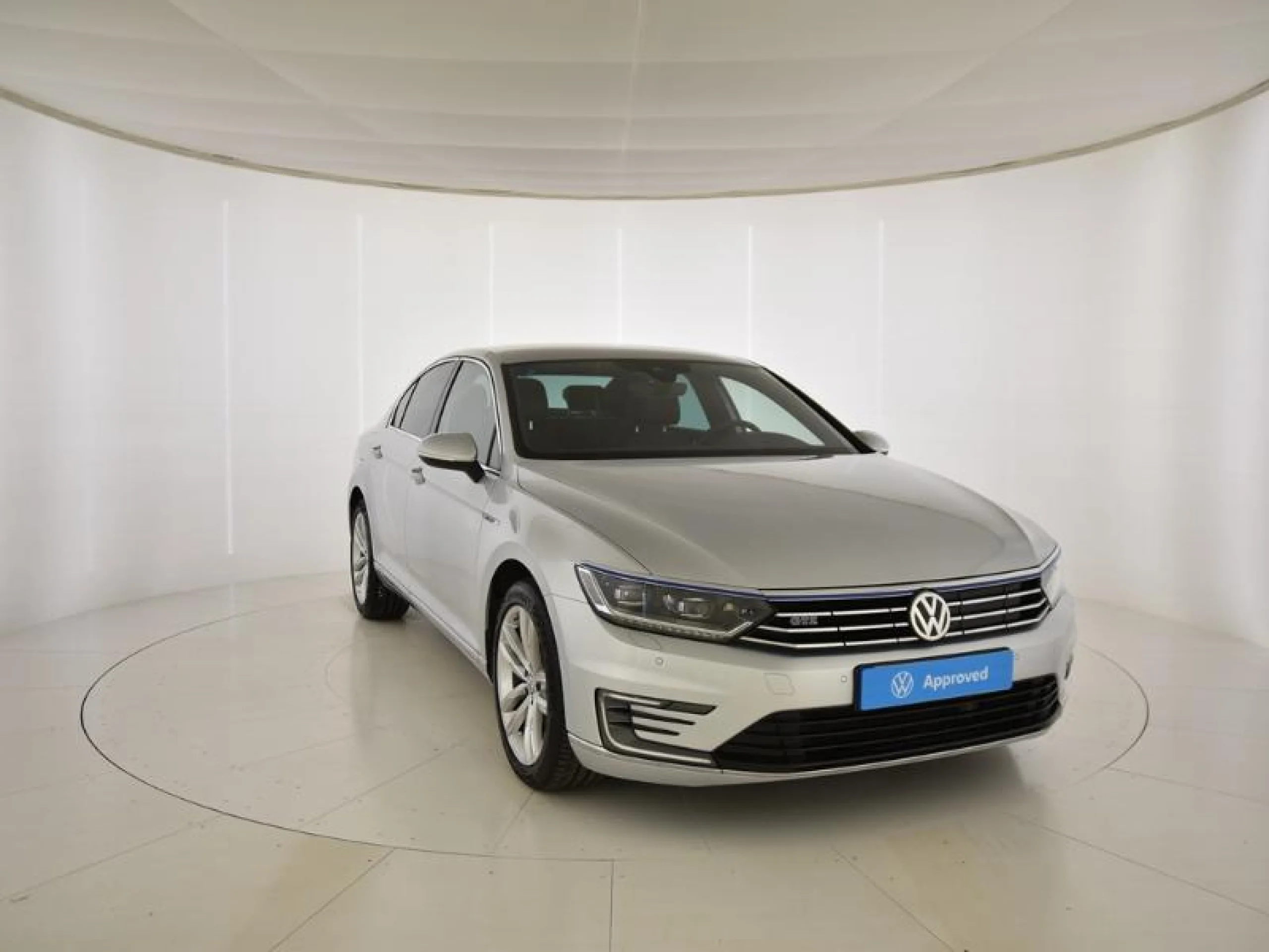 VOLKSWAGEN PASSAT GTE 1.4 TSI 218CV DSG - Foto 1