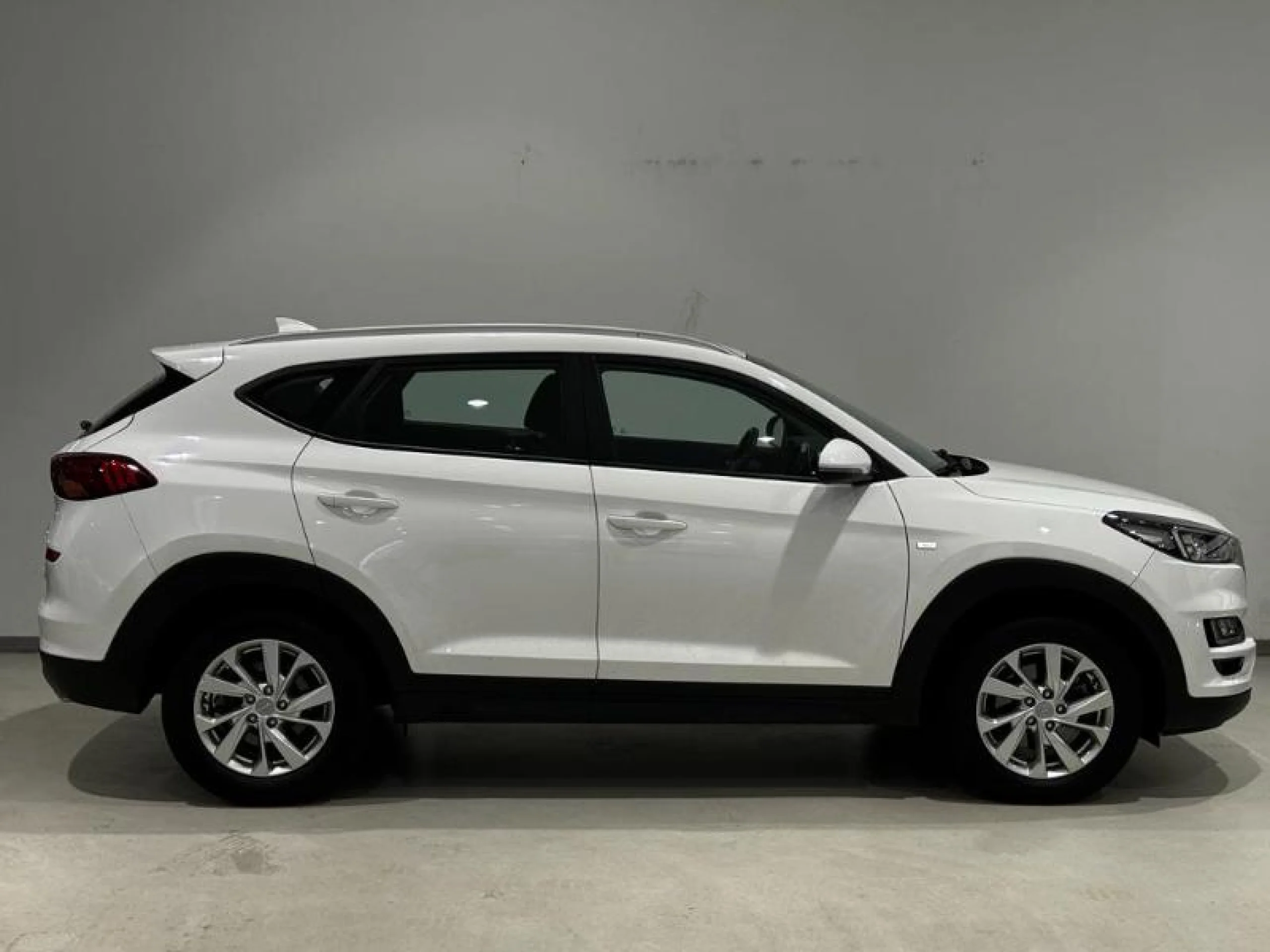 HYUNDAI TUCSON 1.6 CRDI 85KW (116CV) 48V SLE 4X2 - Foto 3