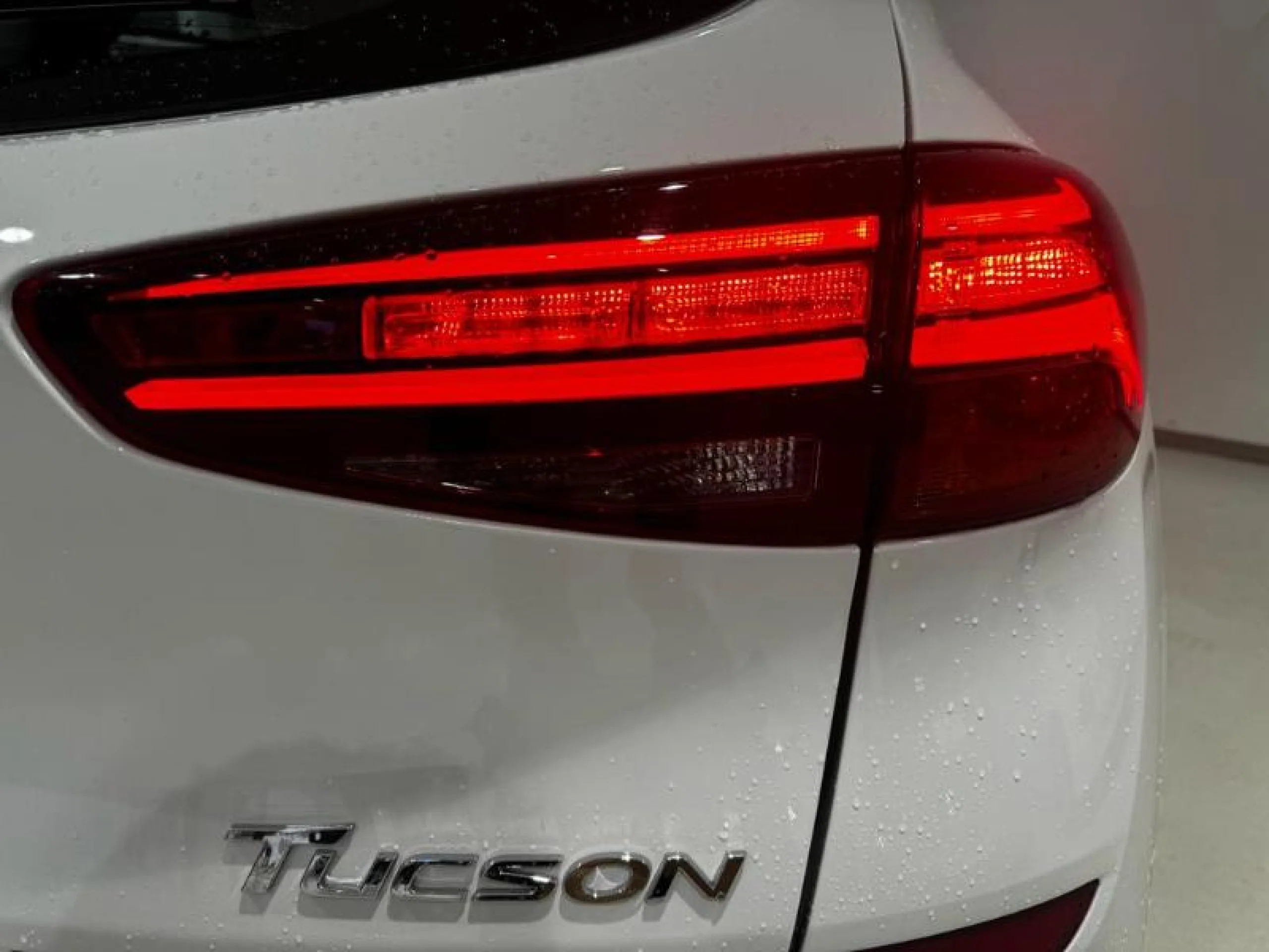 HYUNDAI TUCSON 1.6 CRDI 85KW (116CV) 48V SLE 4X2 - Foto 15