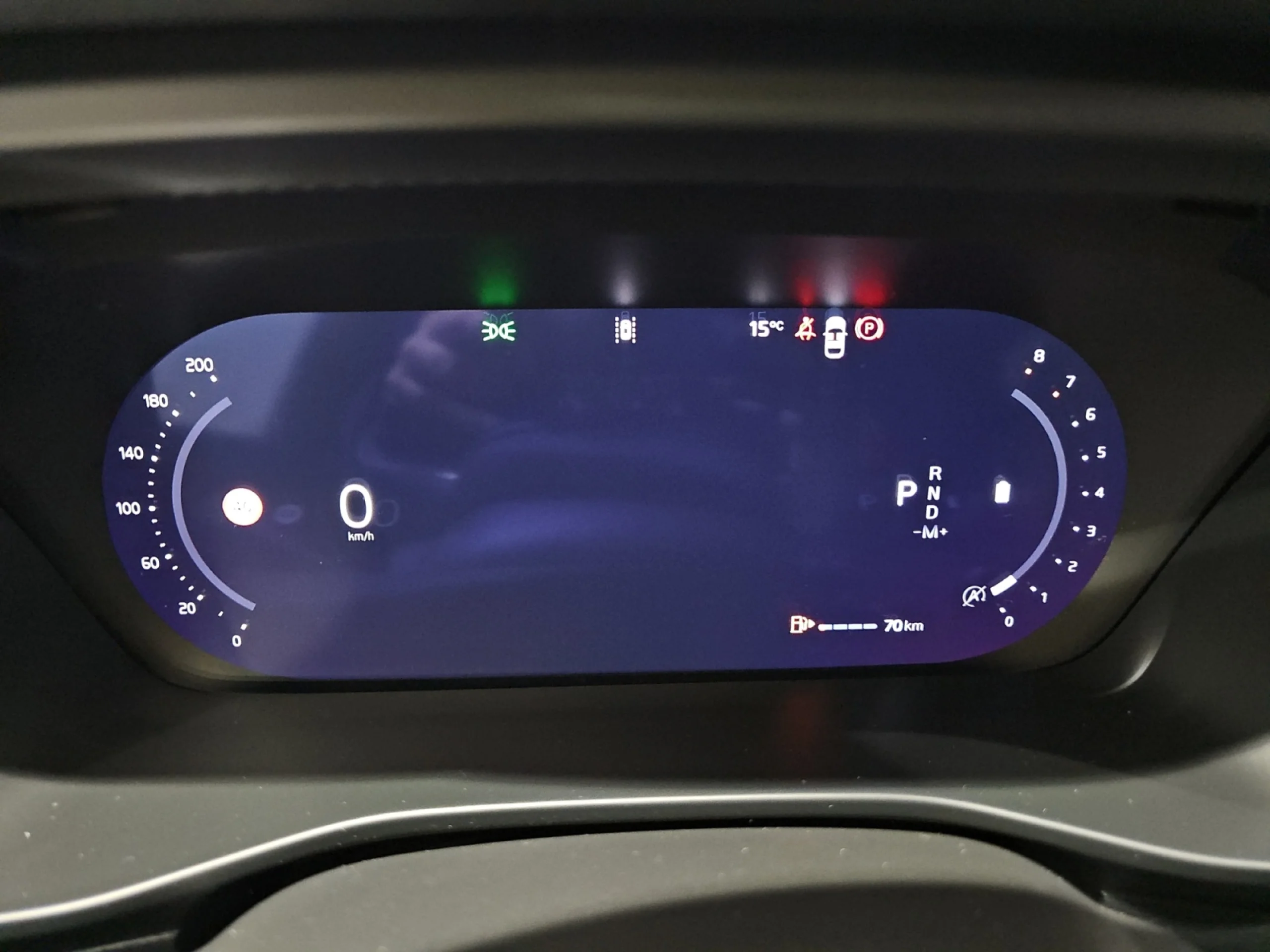 VOLVO XC40 2.0 B3 G CORE AUTO - Foto 15