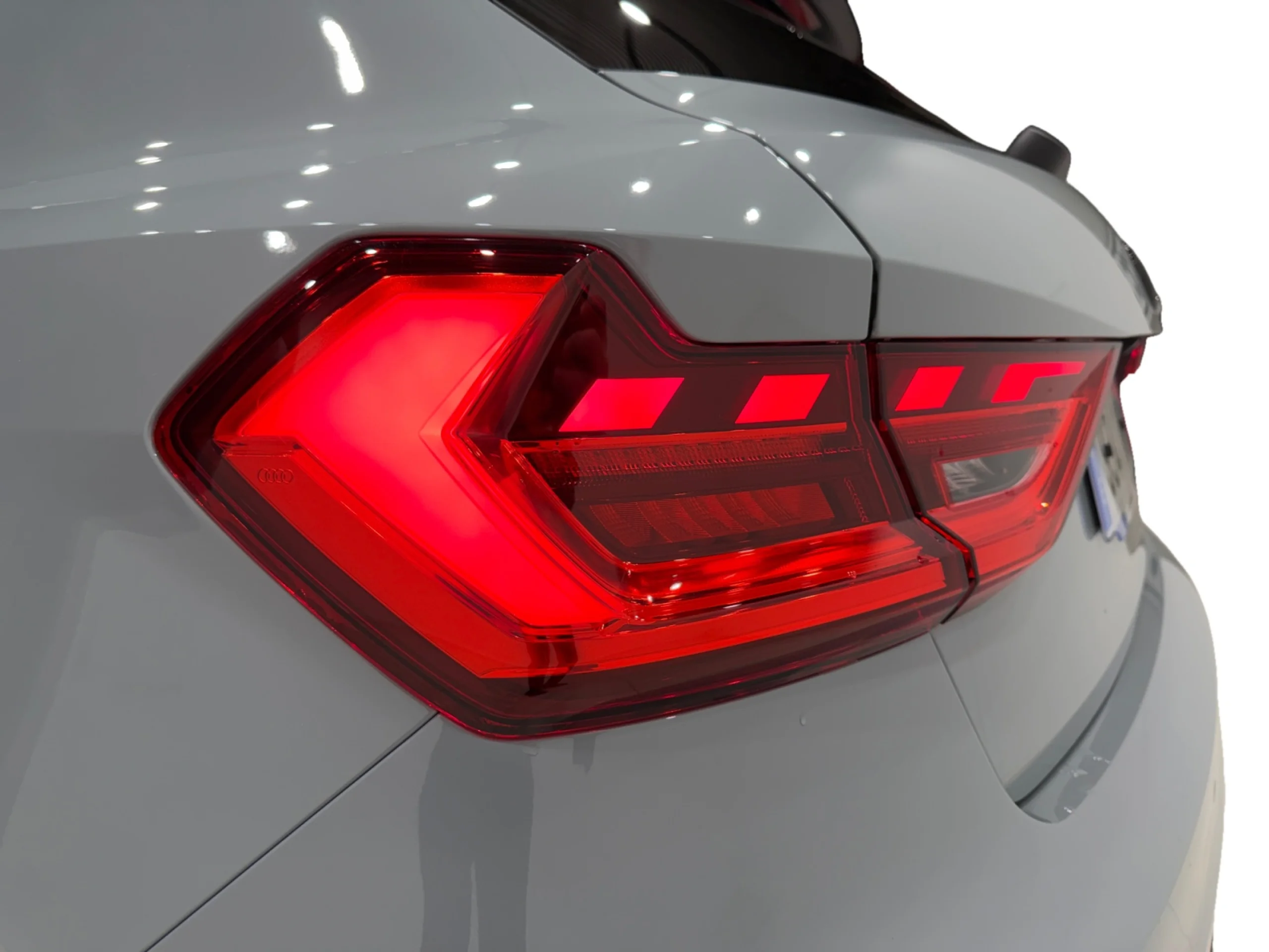 AUDI A1 SPORTBACK ADRENA BLACK 35TFSI 110KW S TR - Foto 9
