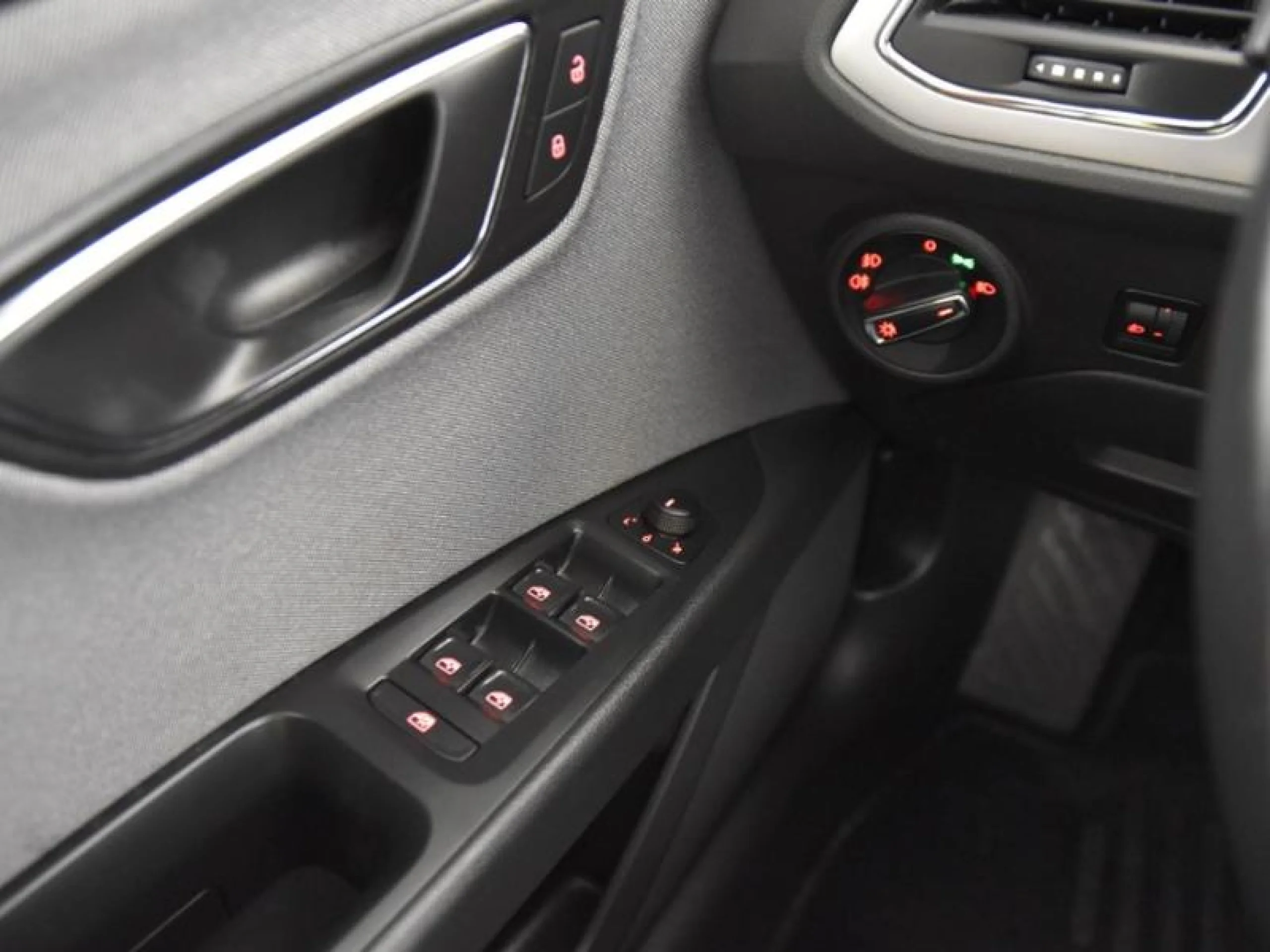 SEAT LEON ST 1.6 TDI 85KW (115CV) ST&SP STYLE - Foto 16
