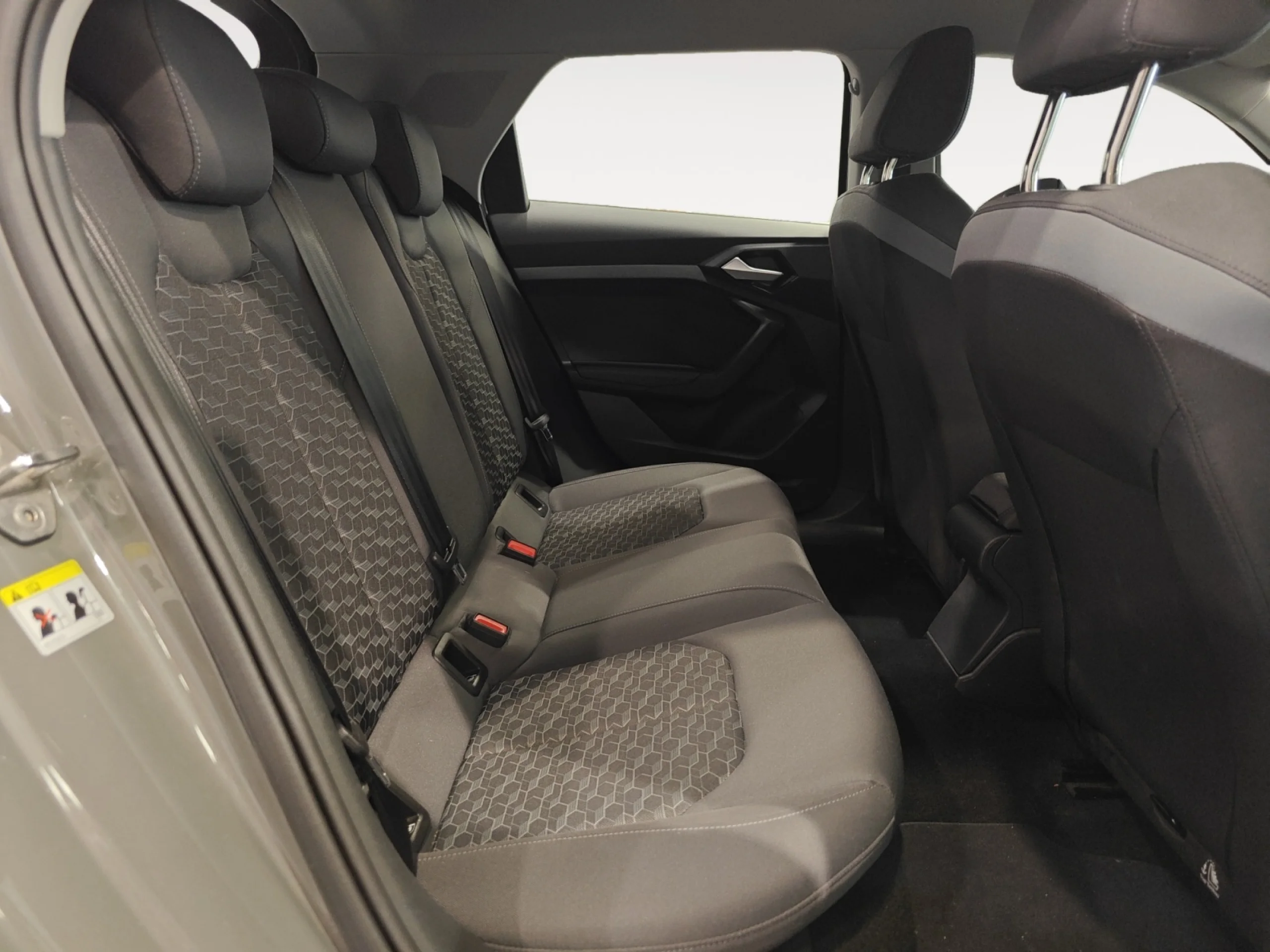 AUDI A1 SPORTBACK ADRENALIN 30 TFSI 81KW S TRON - Foto 6