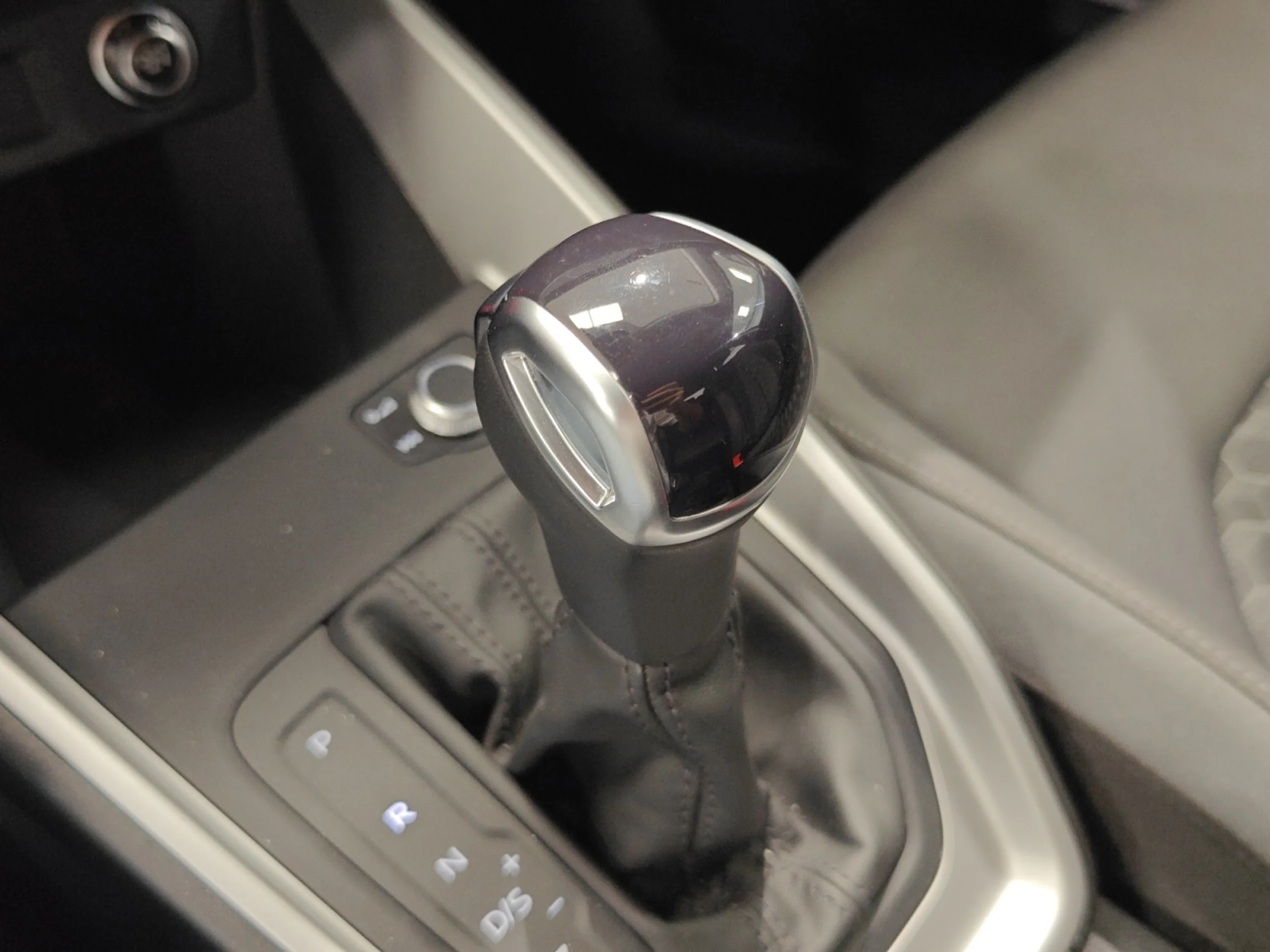 AUDI A1 SPORTBACK ADRENALIN 30 TFSI 81KW S TRON - Foto 17