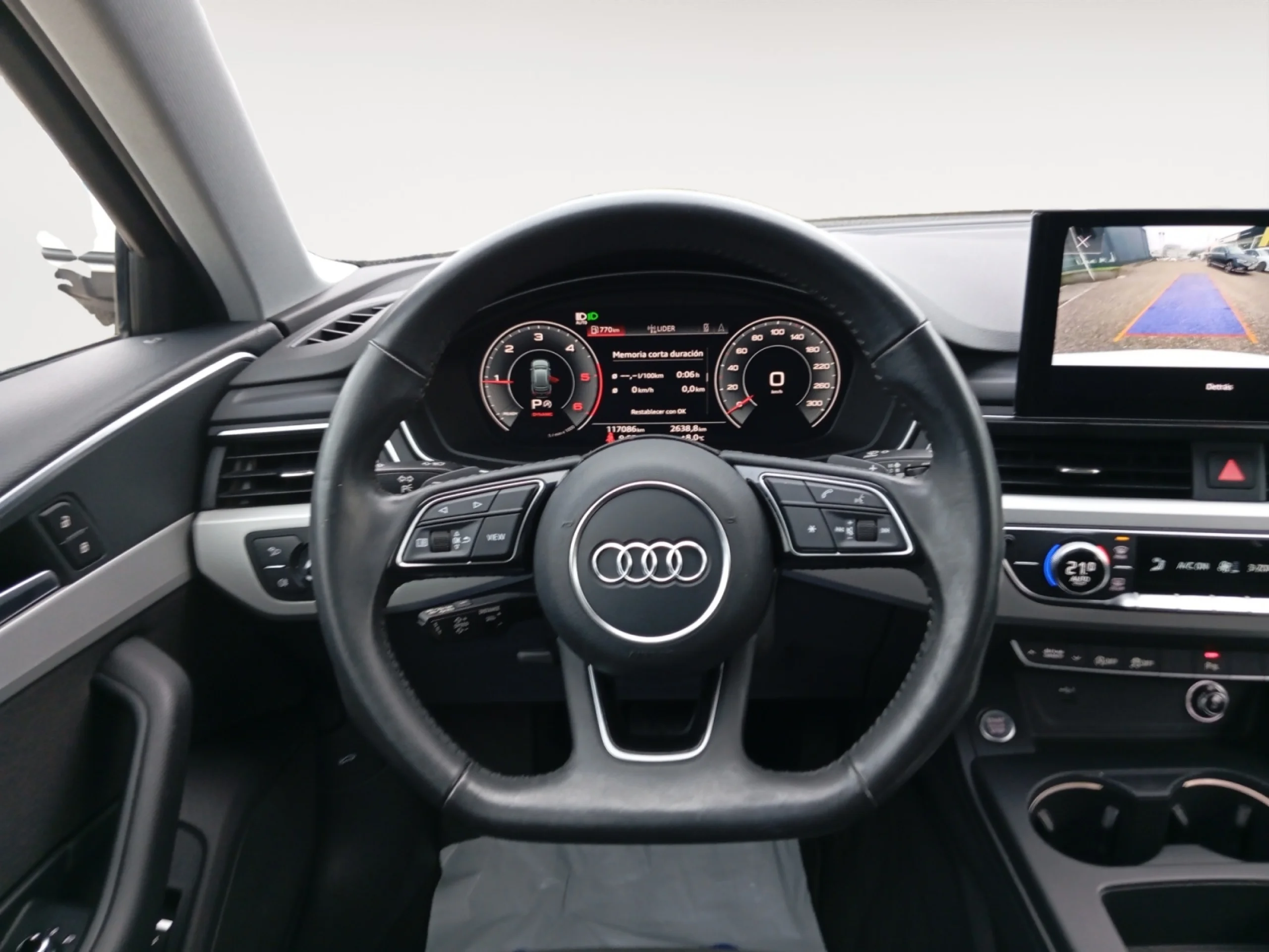 AUDI A4 AVANT BLACK LINE 40 TDI 140KW QUAT S TRO - Foto 11