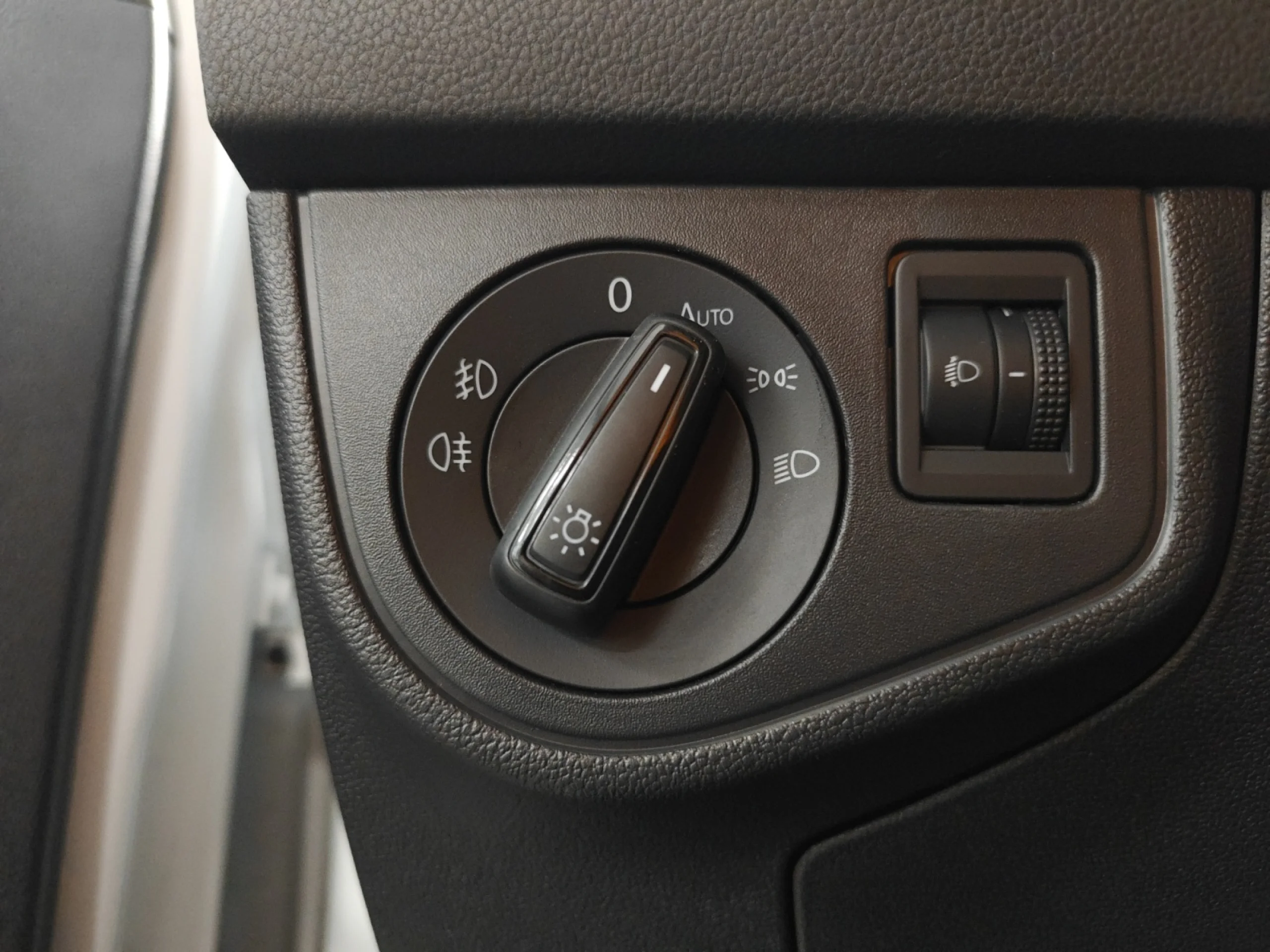 VOLKSWAGEN TAIGO LIFE 1.0 TSI 70KW (95CV) - Foto 12