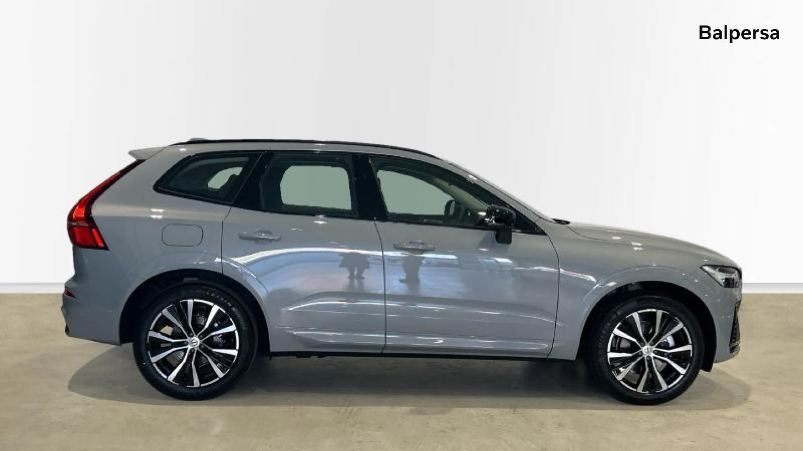 VOLVO XC60 2.0 B5 G AWD PLUS DARK AUTO - Foto 5