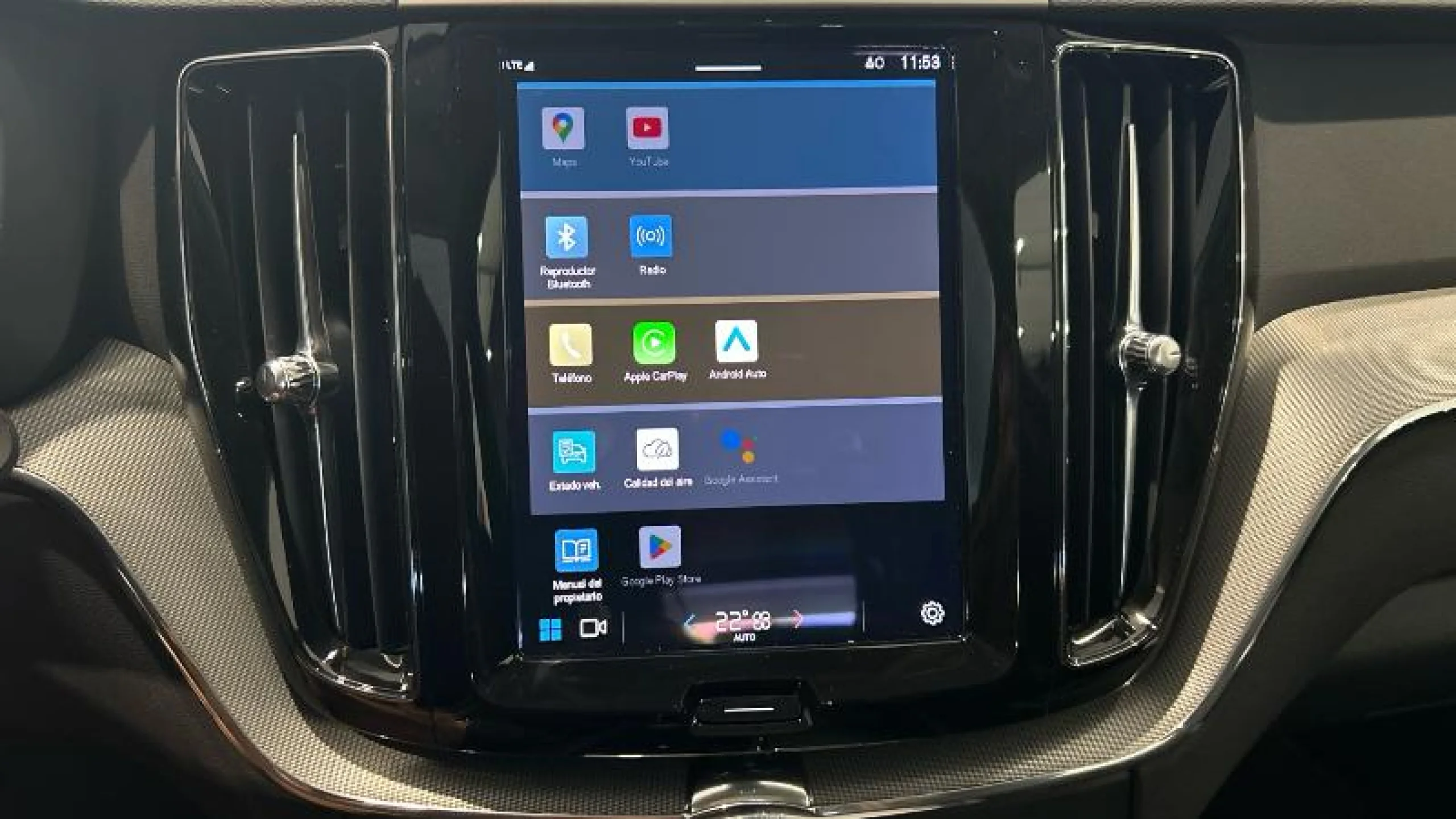 VOLVO XC60 2.0 B5 G AWD PLUS DARK AUTO - Foto 14