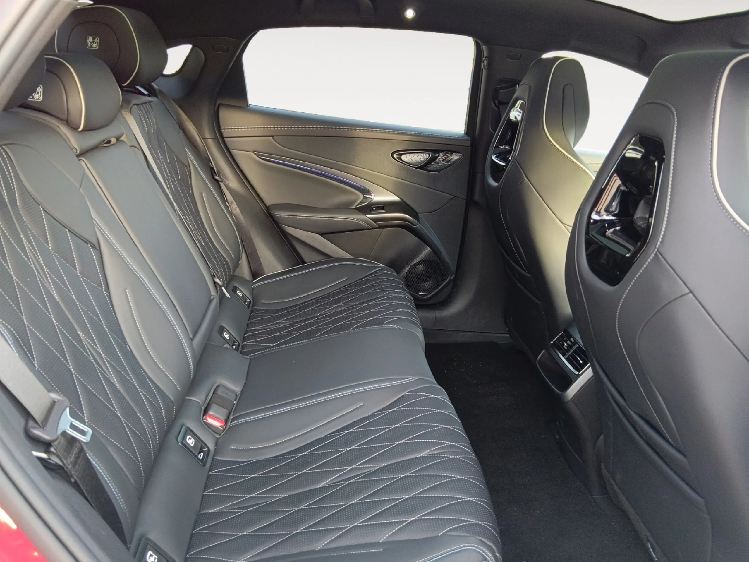 BYD SEAL DESIGN RWD - Foto 6