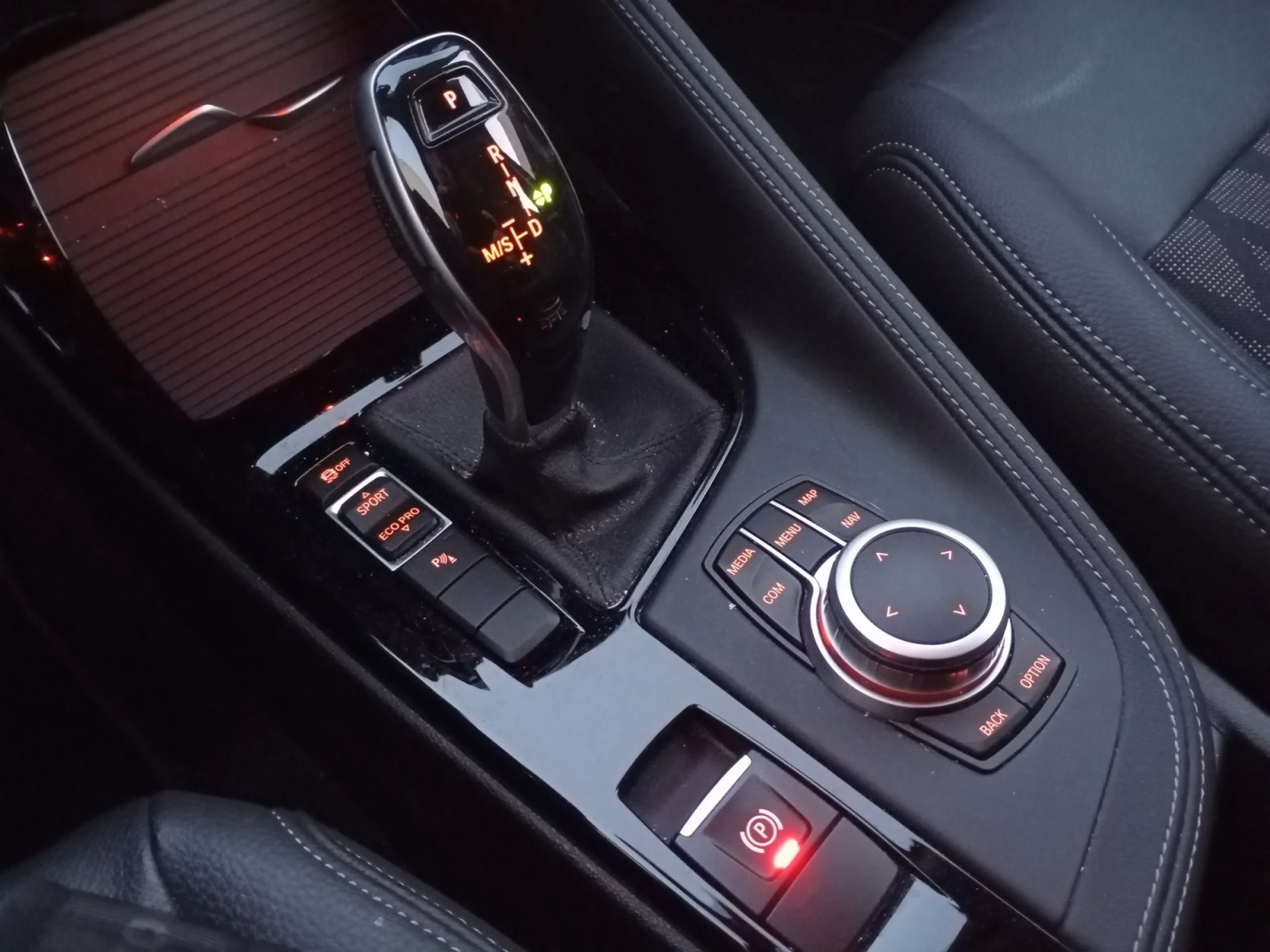 BMW X1 SDRIVE18D - Foto 14