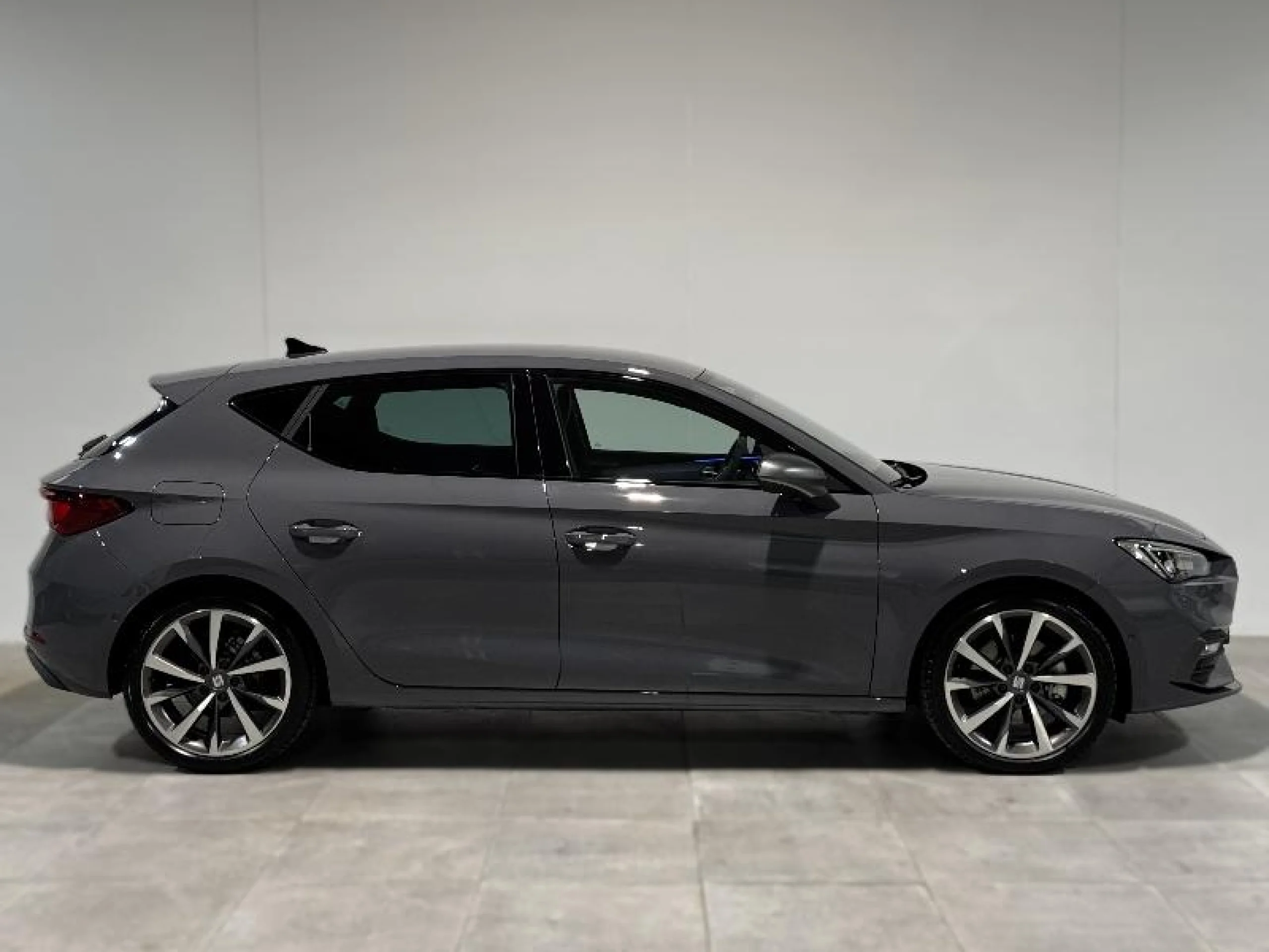 SEAT LEON 2.0 TDI 110KW DSG 7 S&S FR - Foto 3
