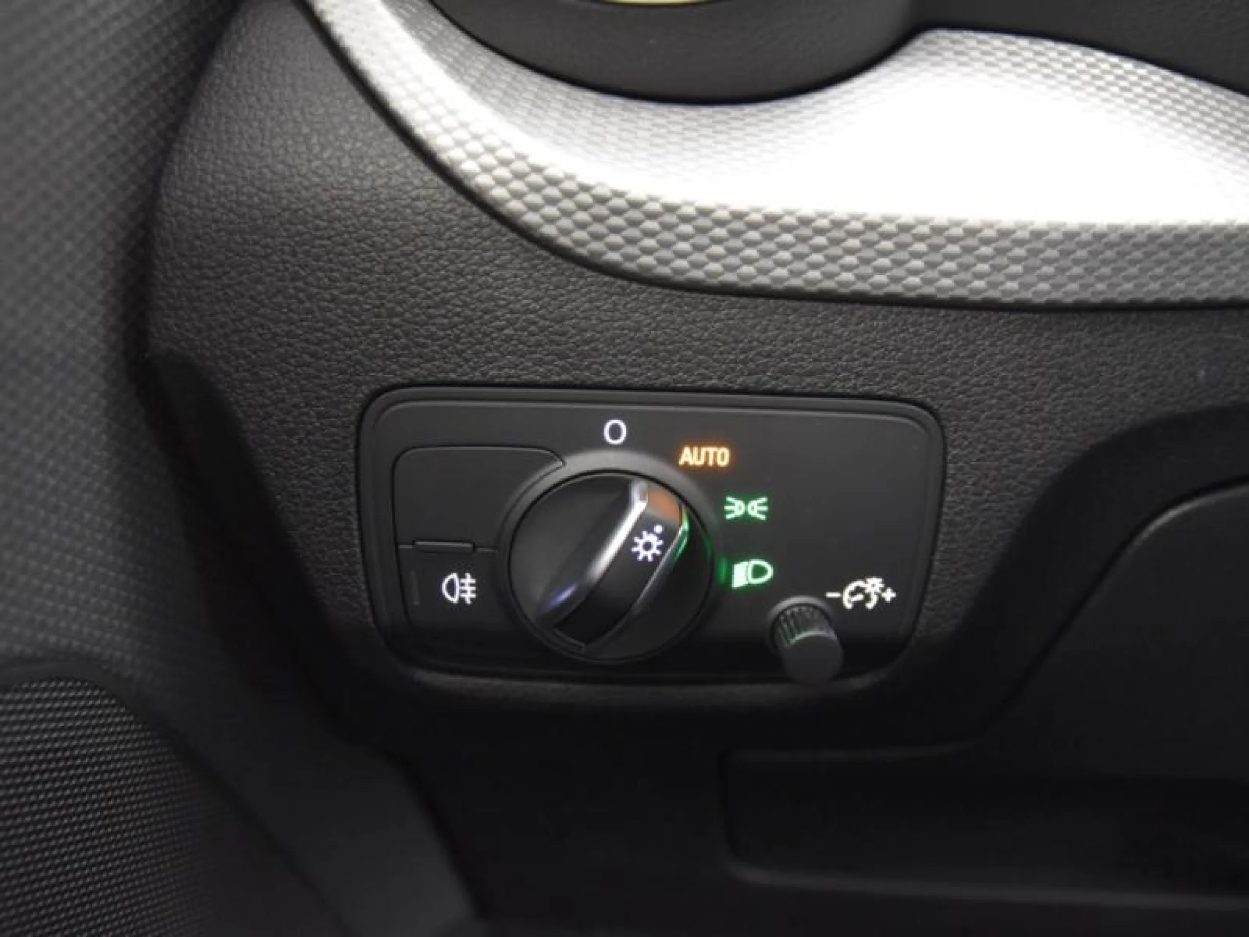 AUDI Q2 ADVANCED 30 TDI 85KW (116CV) S TRONIC - Foto 20