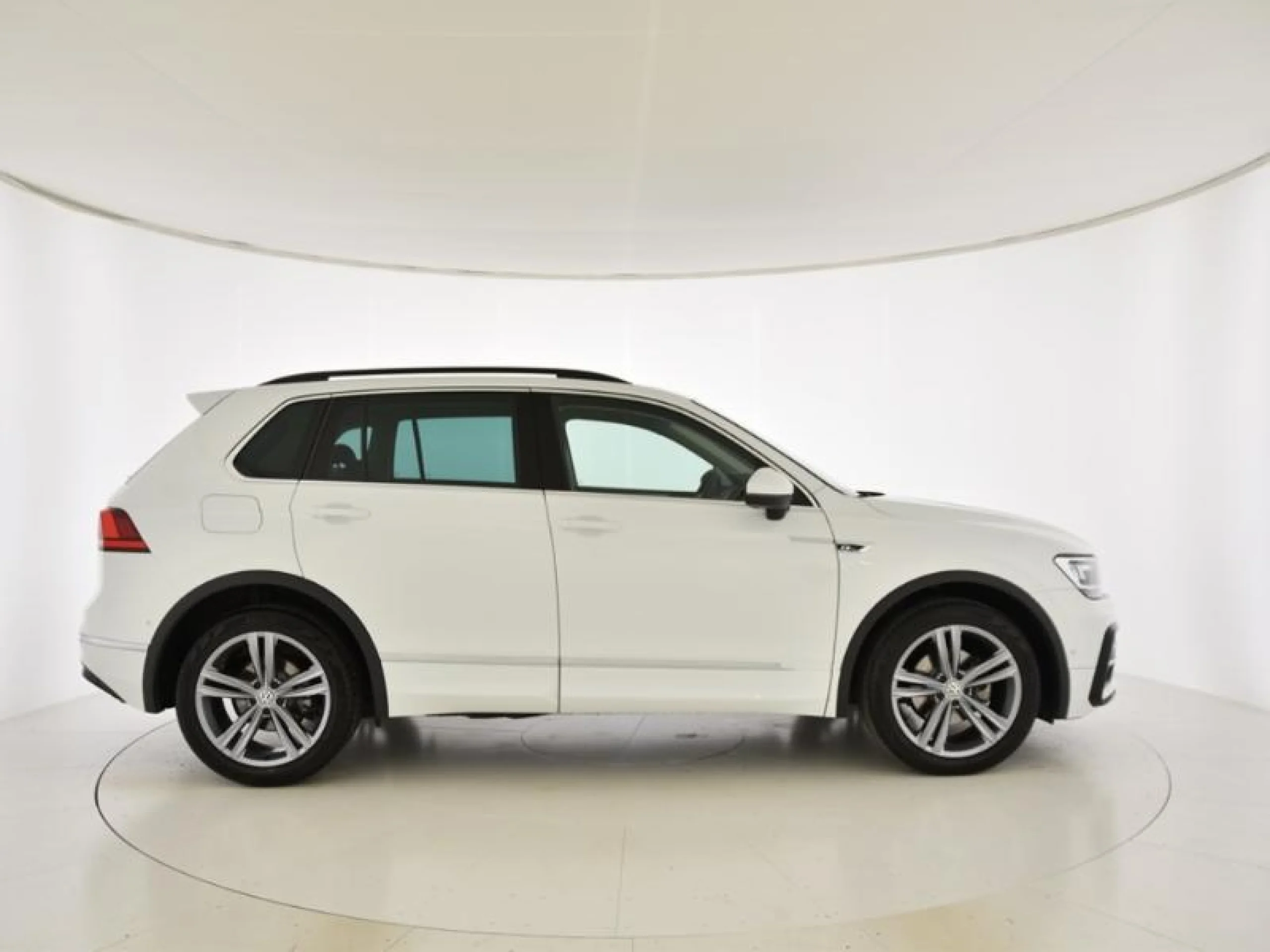VOLKSWAGEN TIGUAN ADVANCE 1.5 TSI 96KW (130CV) - Foto 3