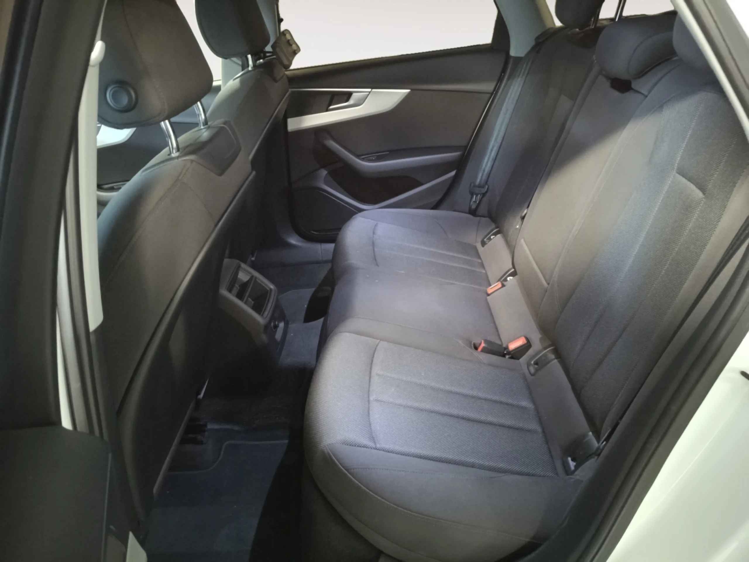 AUDI A4 AVANT 2.0 TDI 150CV SPORT EDITION - Foto 6