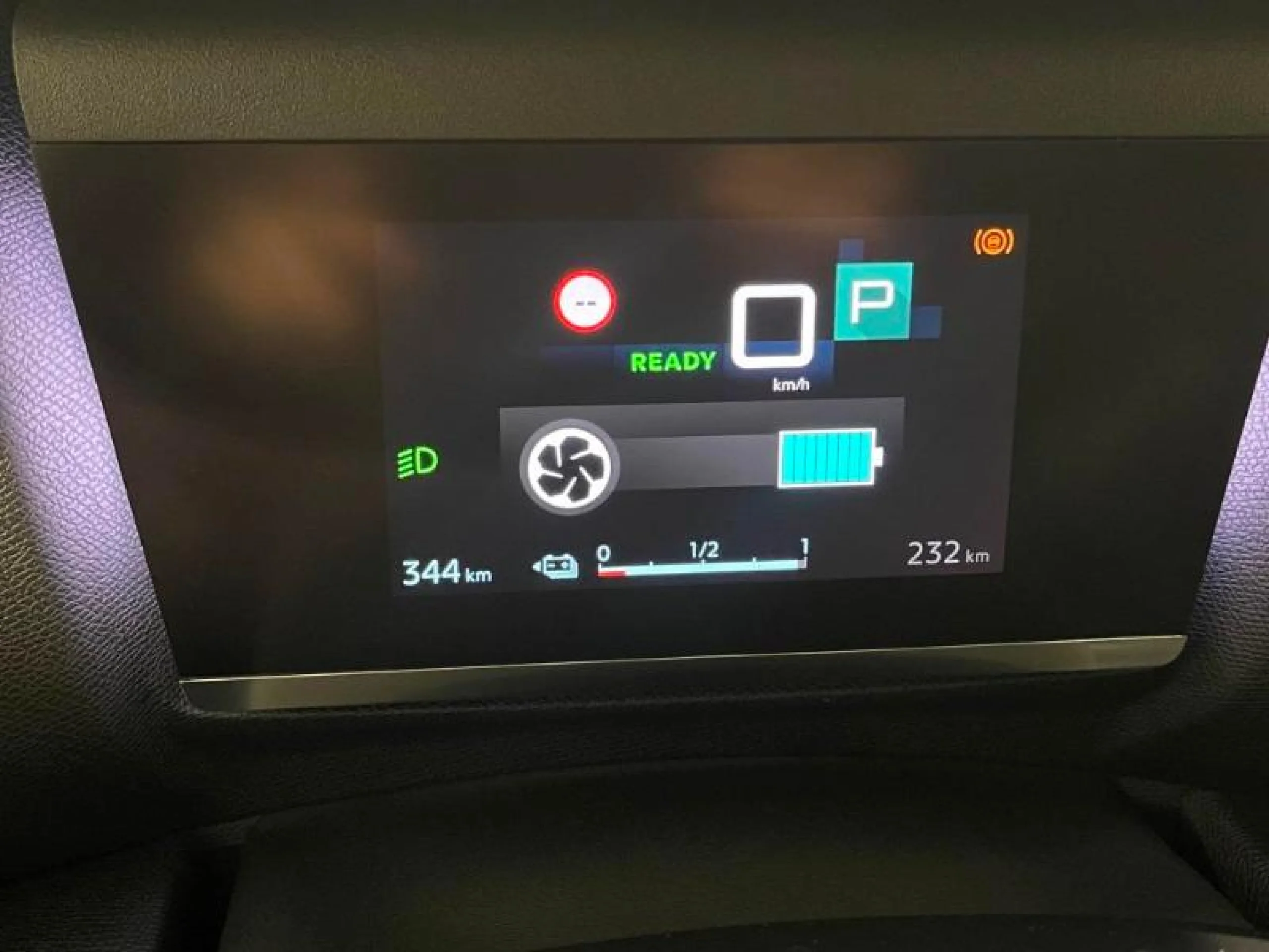 CITROEN C4 Ë C4 ELÉCTRICO 100KW FEEL PACK - Foto 12
