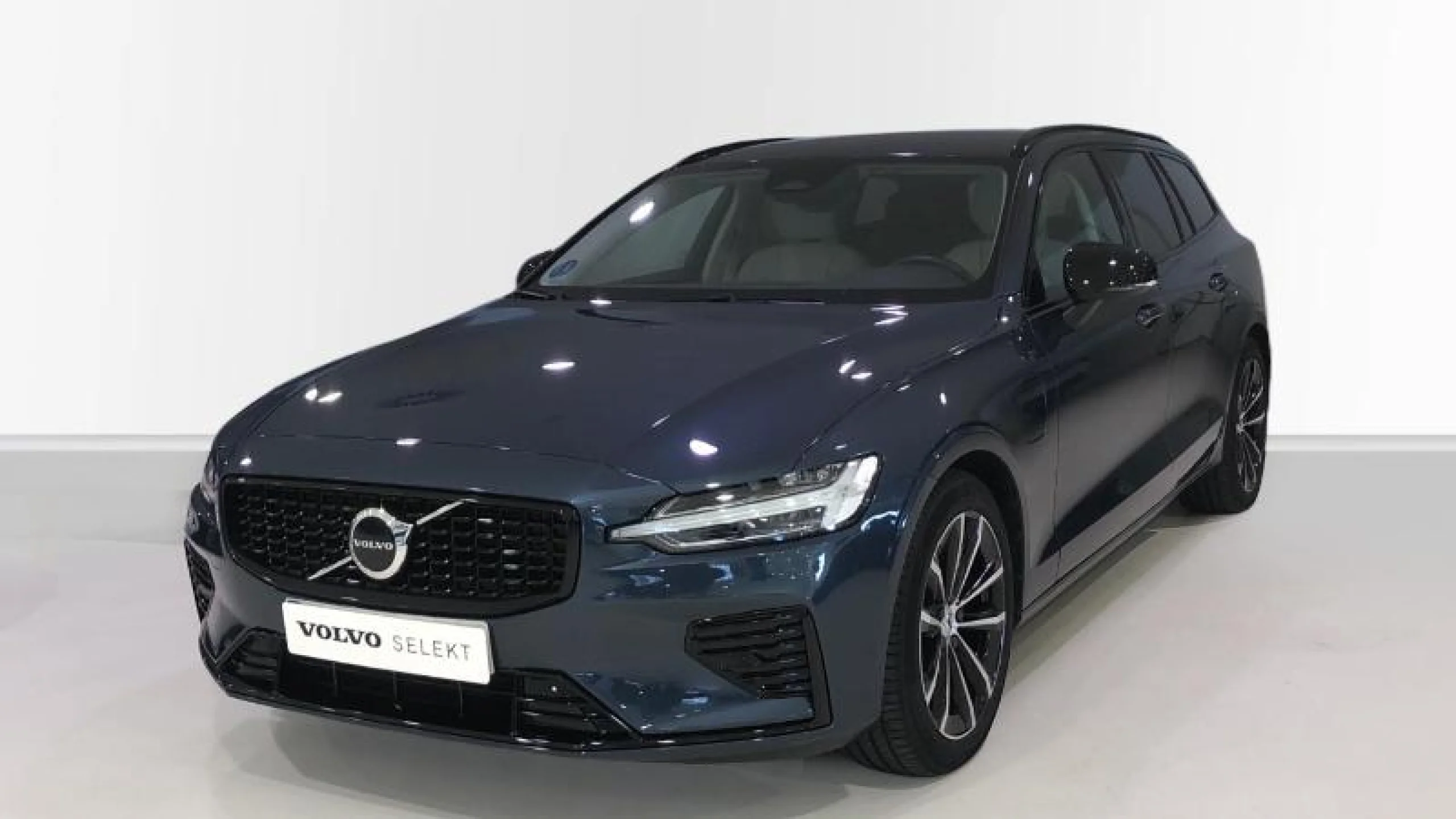 VOLVO V60 2.0 T6 AWD RECHARGE PLUS DARK AUTO - Foto 2