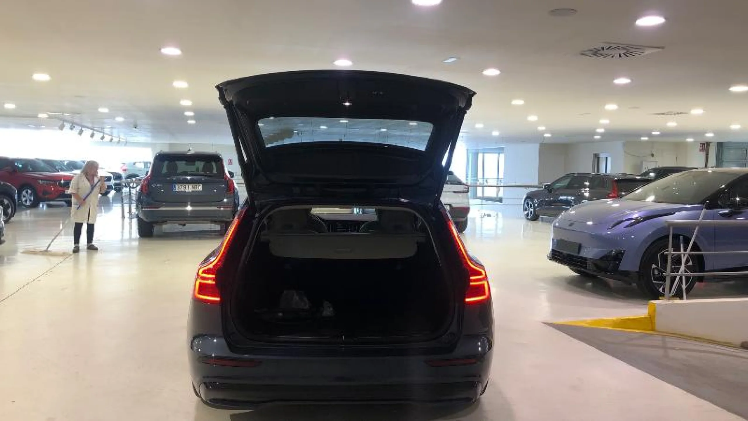 VOLVO V60 2.0 T6 AWD RECHARGE PLUS DARK AUTO - Foto 15