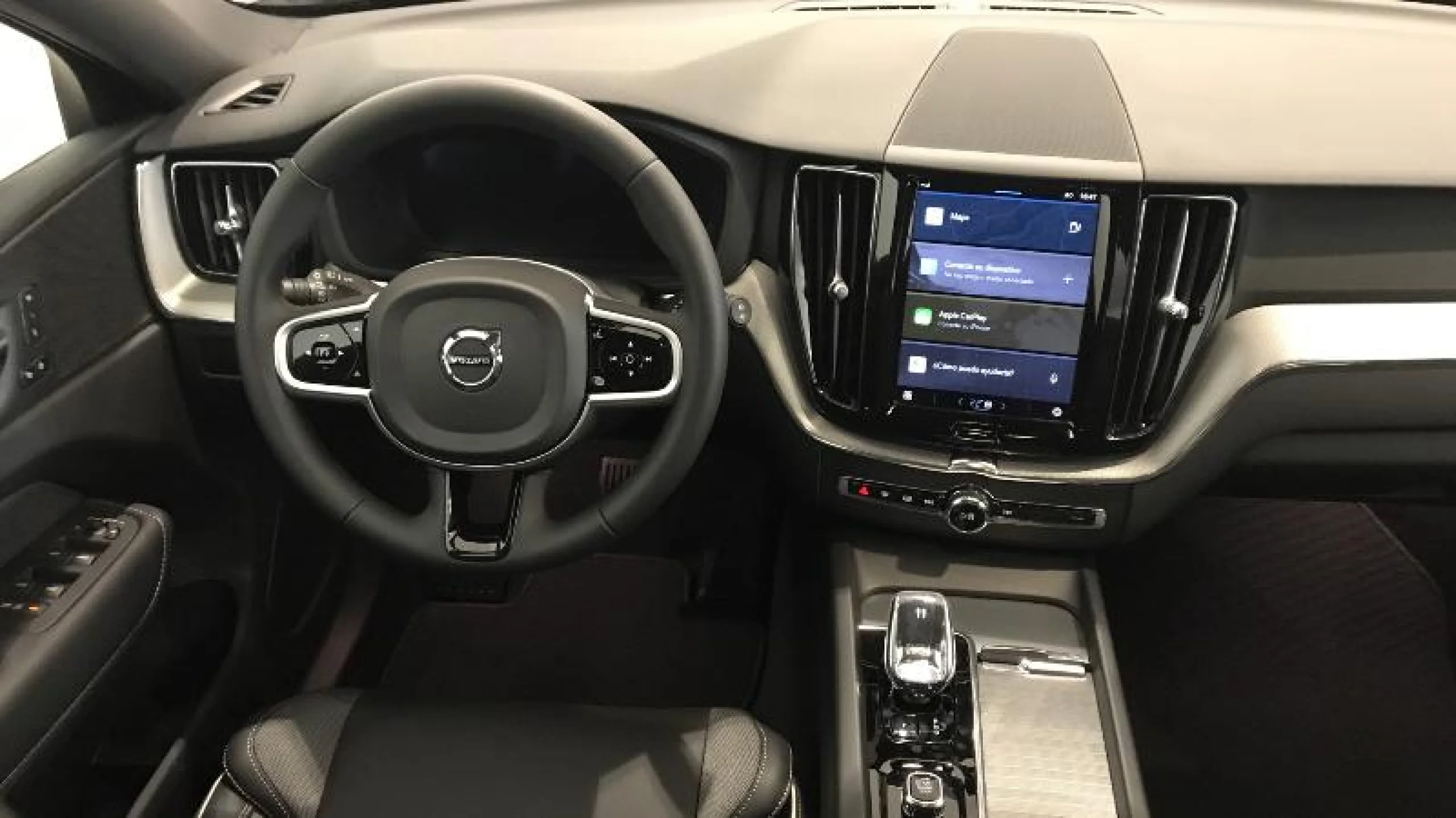 VOLVO XC60 2.0 B4 D PLUS DARK AUTO - Foto 13