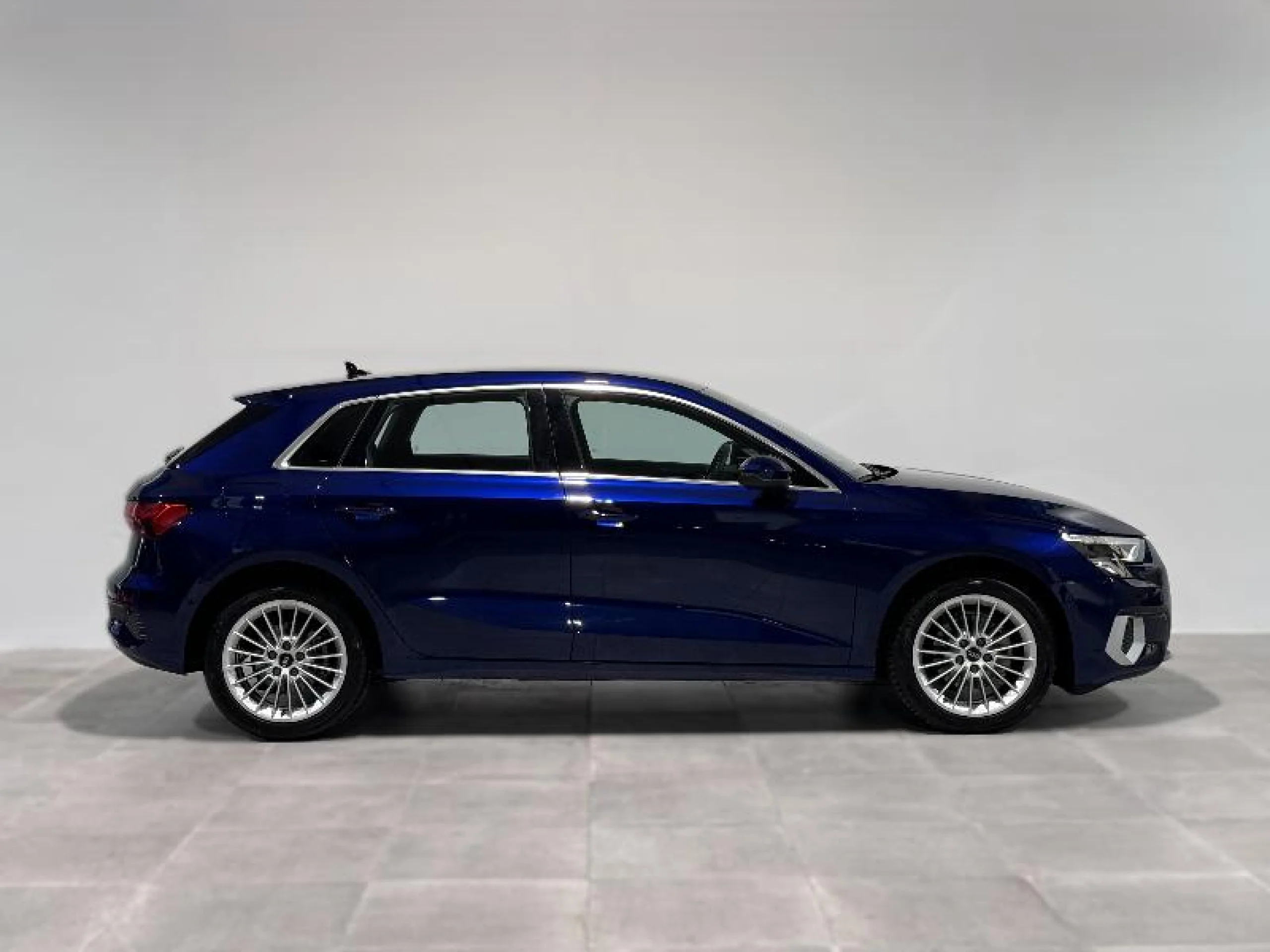 AUDI A3 SPORTBACK ADVANCED 35 TFSI 110KW S TRON - Foto 2