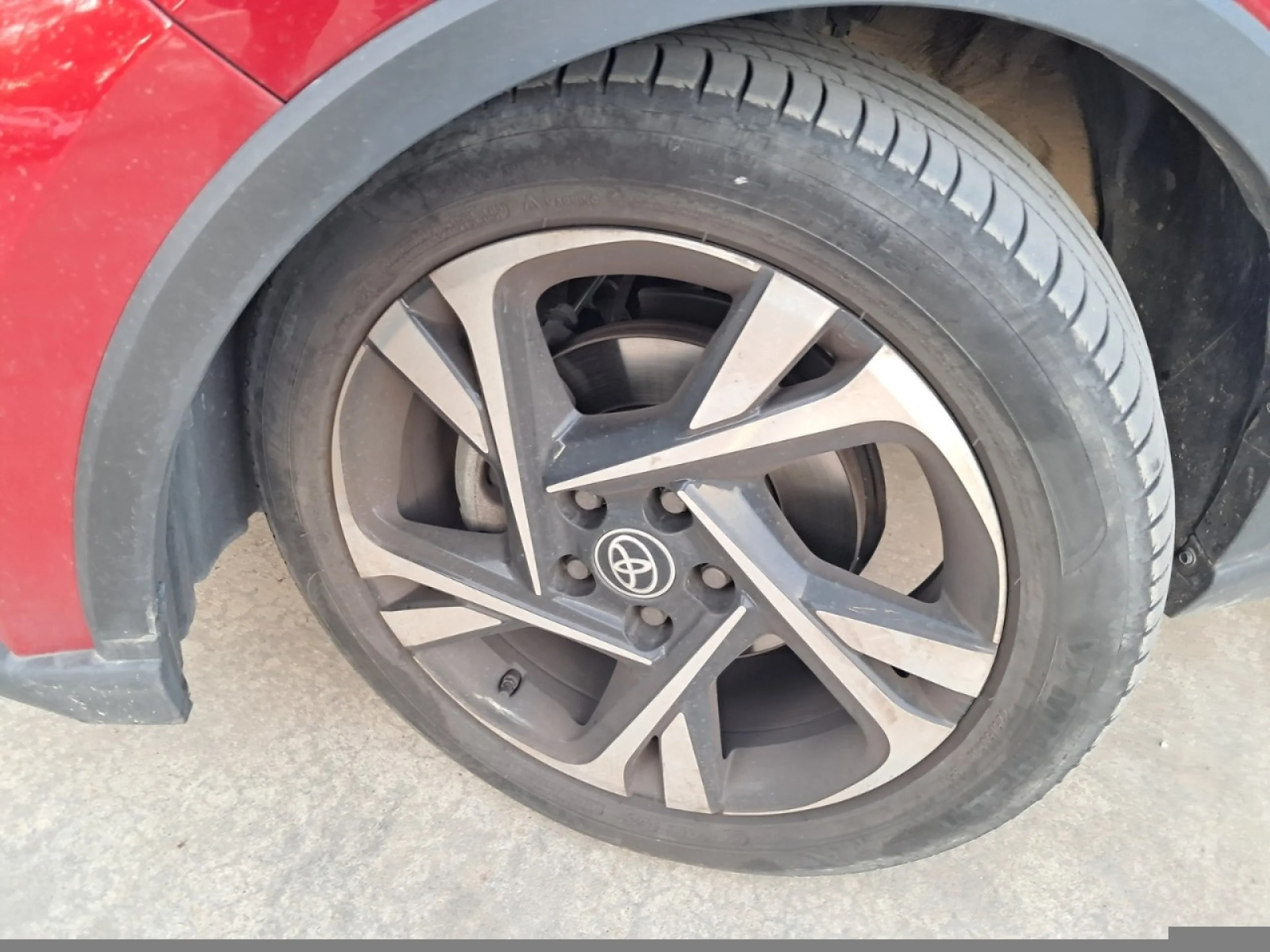 TOYOTA C HR 1.8 125H ADVANCE - Foto 7